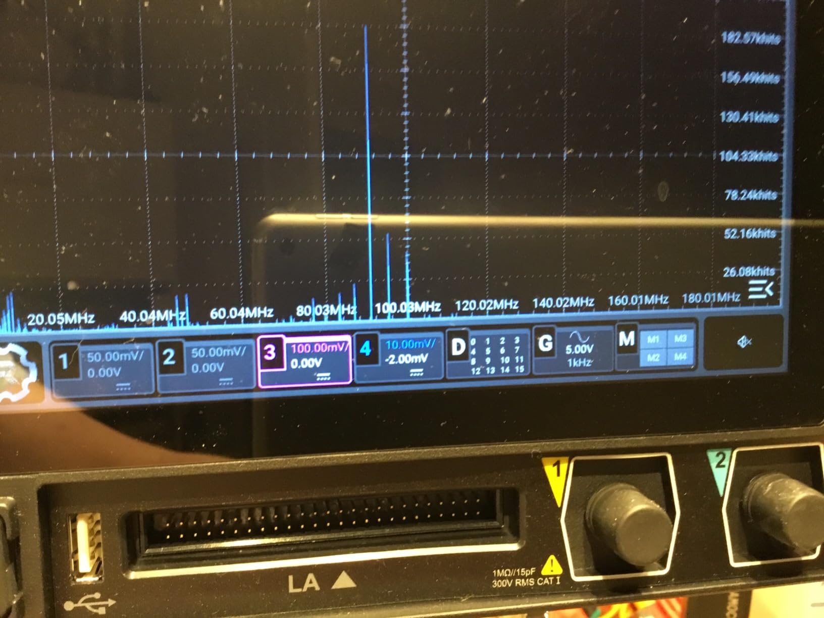 RIGOL DHO924S Oscilloscope with Built-in Signal Generator, 250MHz, 12-Bit customer photo 2