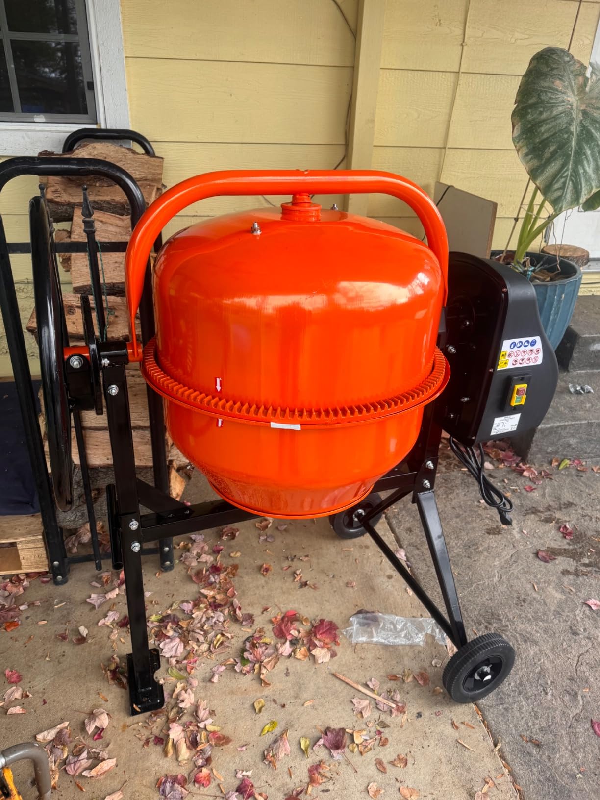 5 Cubic Ft Electric Cement Mixer, 0.75 HP 550W Electric Mixer Machine with 140L Drum, 2 Wheels and Stand, Portable Concrete Mixing Machine for Mortar, Stucco, Seeds and Fodder customer photo 1
