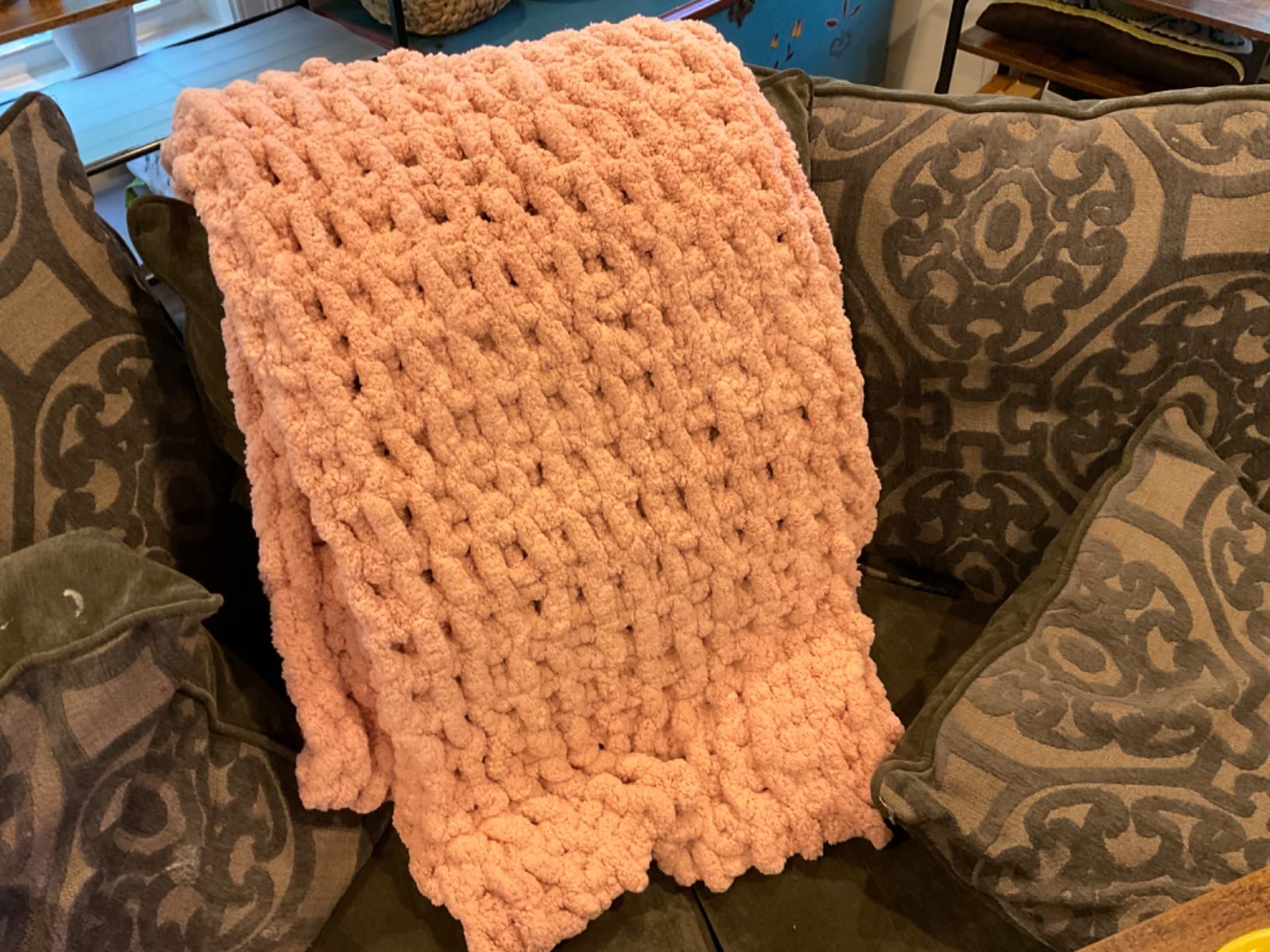 Madison Park Chenille Chunky Knit Handmade Throw Blanket, Luxuriously Soft Gift Blankets, Cottage Style Room Décor, Lightweight & Breathable All Seasons Throw Blanket for Couch, 50