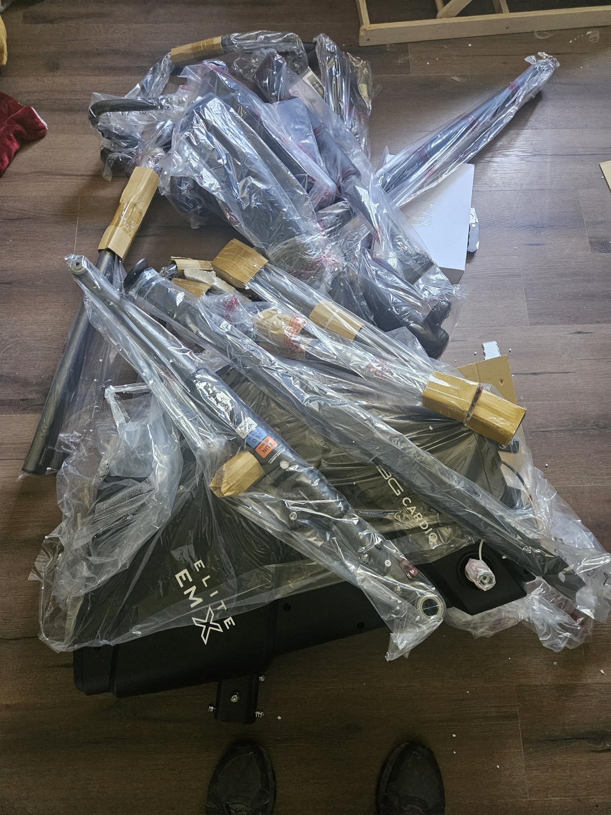 3G Cardio Elite EM X Elliptical Trainer Machine with 18”- 23” Adjustable Stride, Small Space Saving 49.2” Footprint, FreeSync™ FTMS Smart HD Connectivity, 350LB Max Weight, 5 Year Parts Warranty. customer photo 1