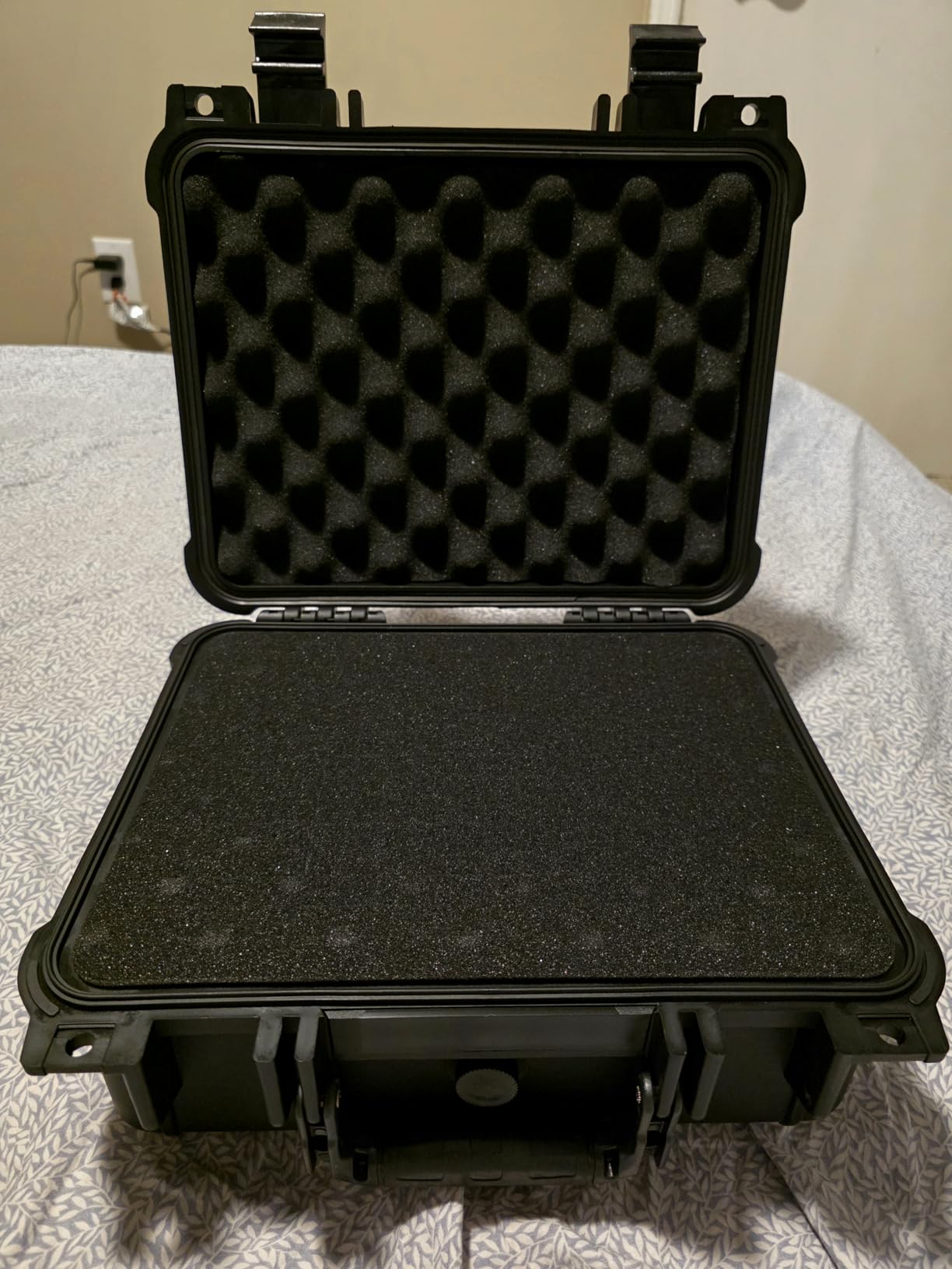 Jack Boss Hard Case, 13.6x11.4x6 Inch Portable Weather Waterproof Protective Camera Case with Customizable Foam, Fit Use of Drones, Camera, Equipments, Black customer photo 2