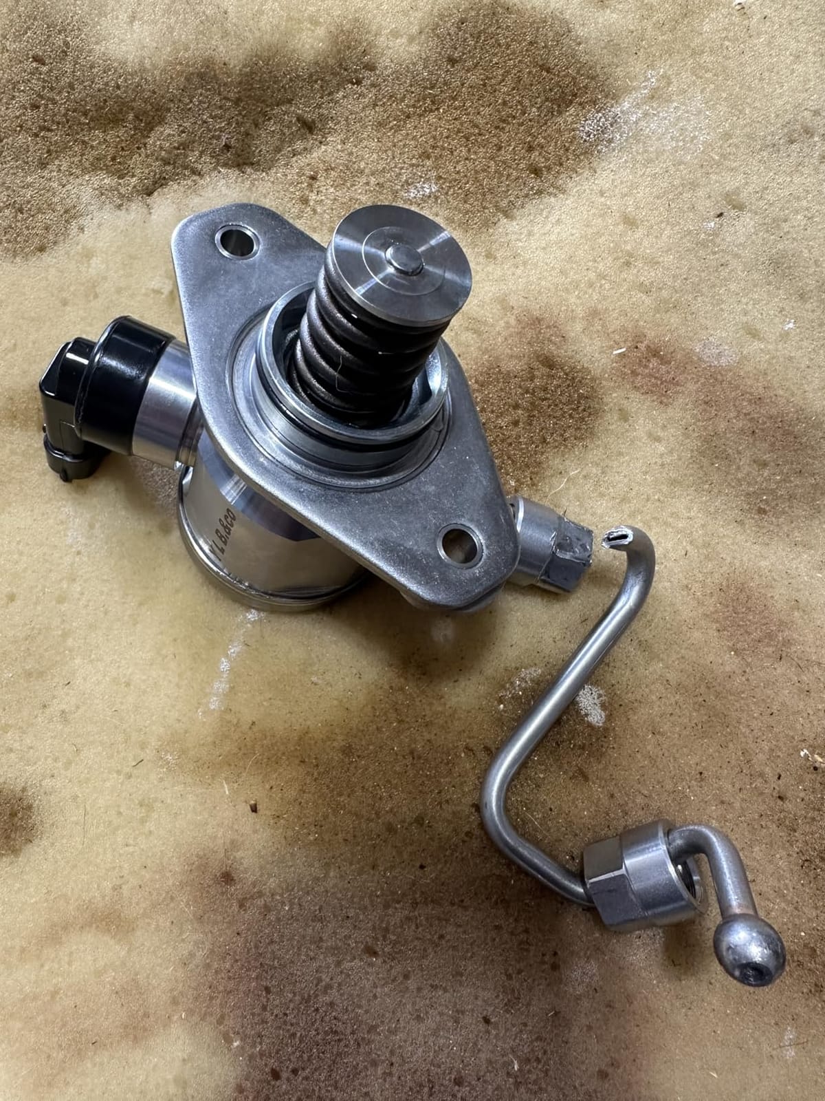 EP1028 High Pressure Fuel Pump Compatible with Buick LaCrosse, Verano, Regal & Chevrolet Equinox, Malibu, Impala, Captiva Sport & GMC Terrain 2010-2017 2.4L, Replaces 12639694, HM10008, 12641847 customer photo 2