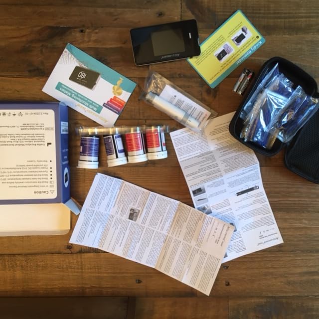 LCLBM-01 2 in 1 Total Cholesterol and Hemoglobin Levels Testing Kit Meter Quick Results Monitor At Home Blood Test for Anemia with 50 Hemoglobin and 20 Total Cholesterol Test Strips Lancets customer photo 1