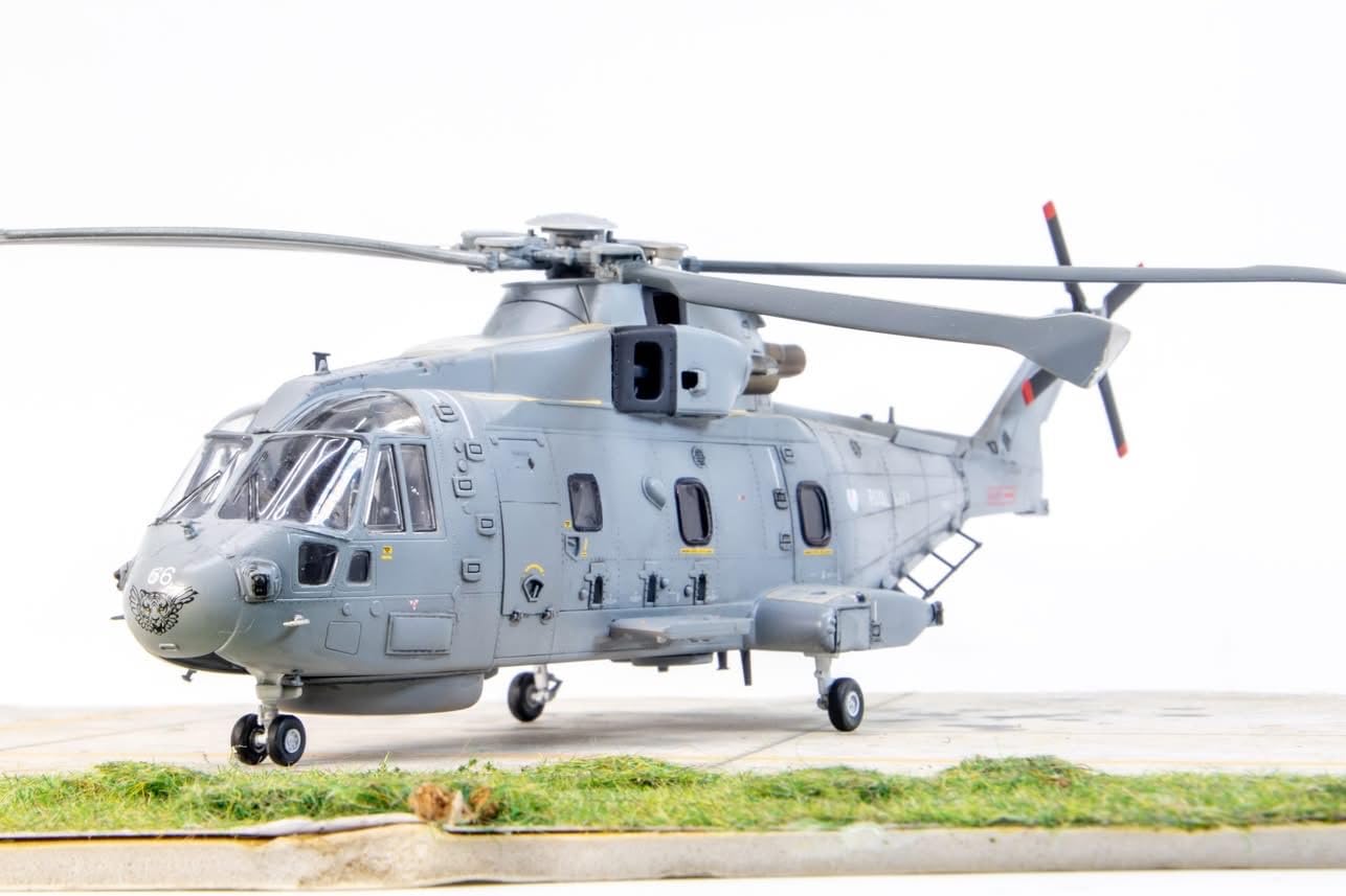 Italeri 1486 AW101 Merlin HM.1 1:72 Scale Plastic Model Kit/Model Assembly customer photo 1