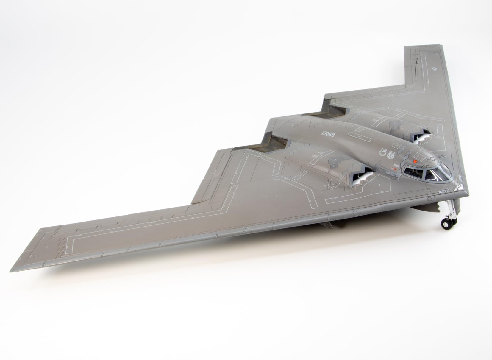 Academy 492645-1/144 USAF B-2A - Scale 1:144 customer photo 2