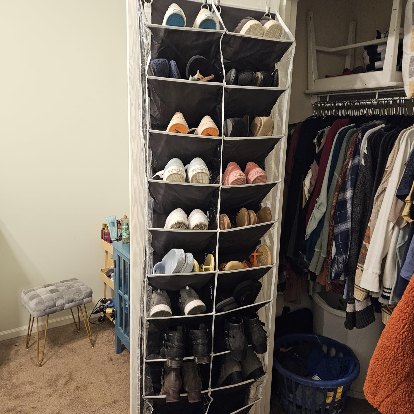 20-30 Pairs Over the Door Shoe Organizer, Clear Pockets Hanging Shoe Storage for Closet, 10-Tier Door Shoes Rack, Handing Shoes Holder Fit All the Family's Sneakers, Boots, Heels, Black customer photo 1