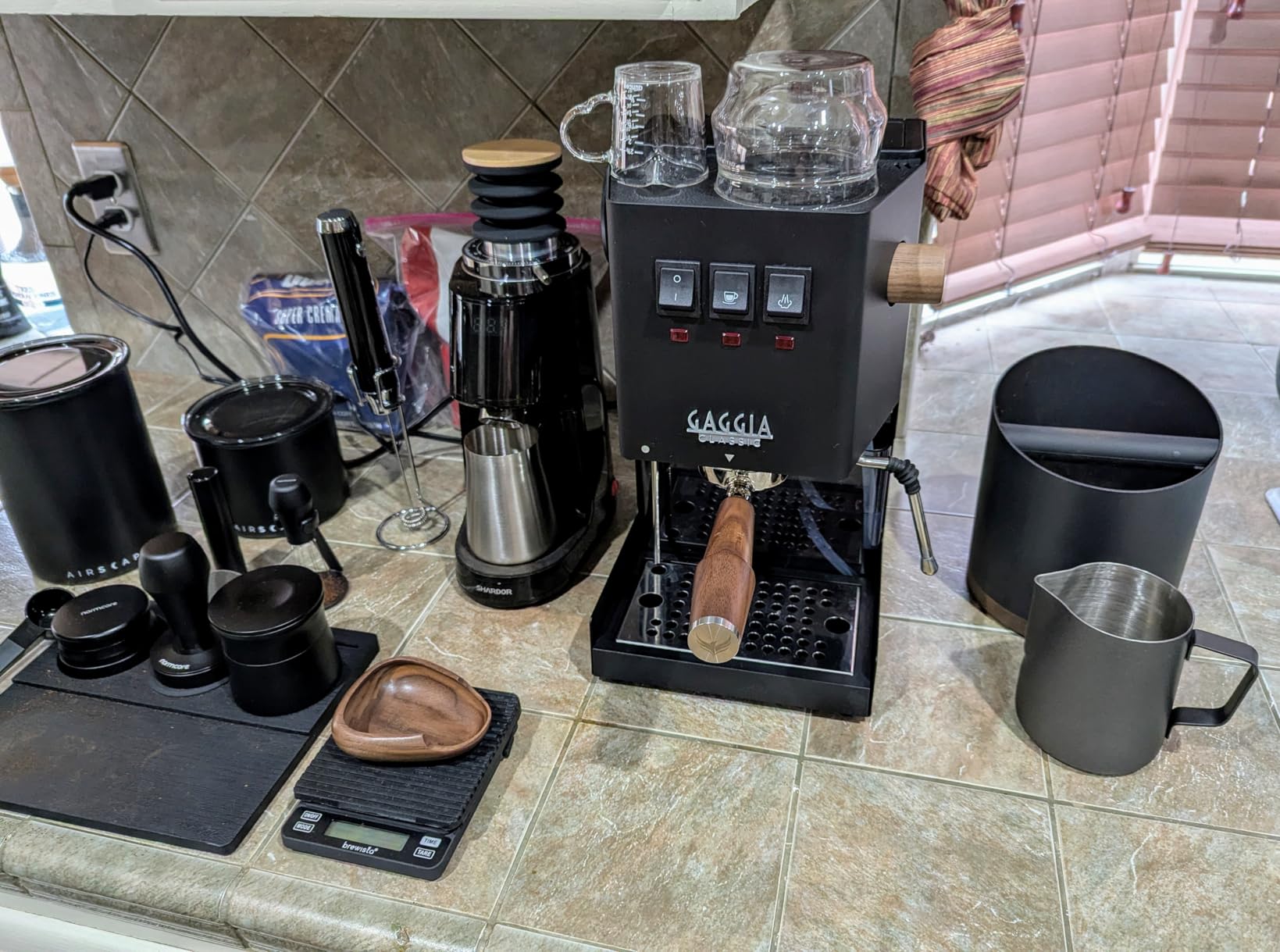 SHARDOR 64mm Coffee Grinder Single Dose Hopper, Silicone Bellow with Wooden Lid for Easy Cleaning and Single Dosing customer photo 1