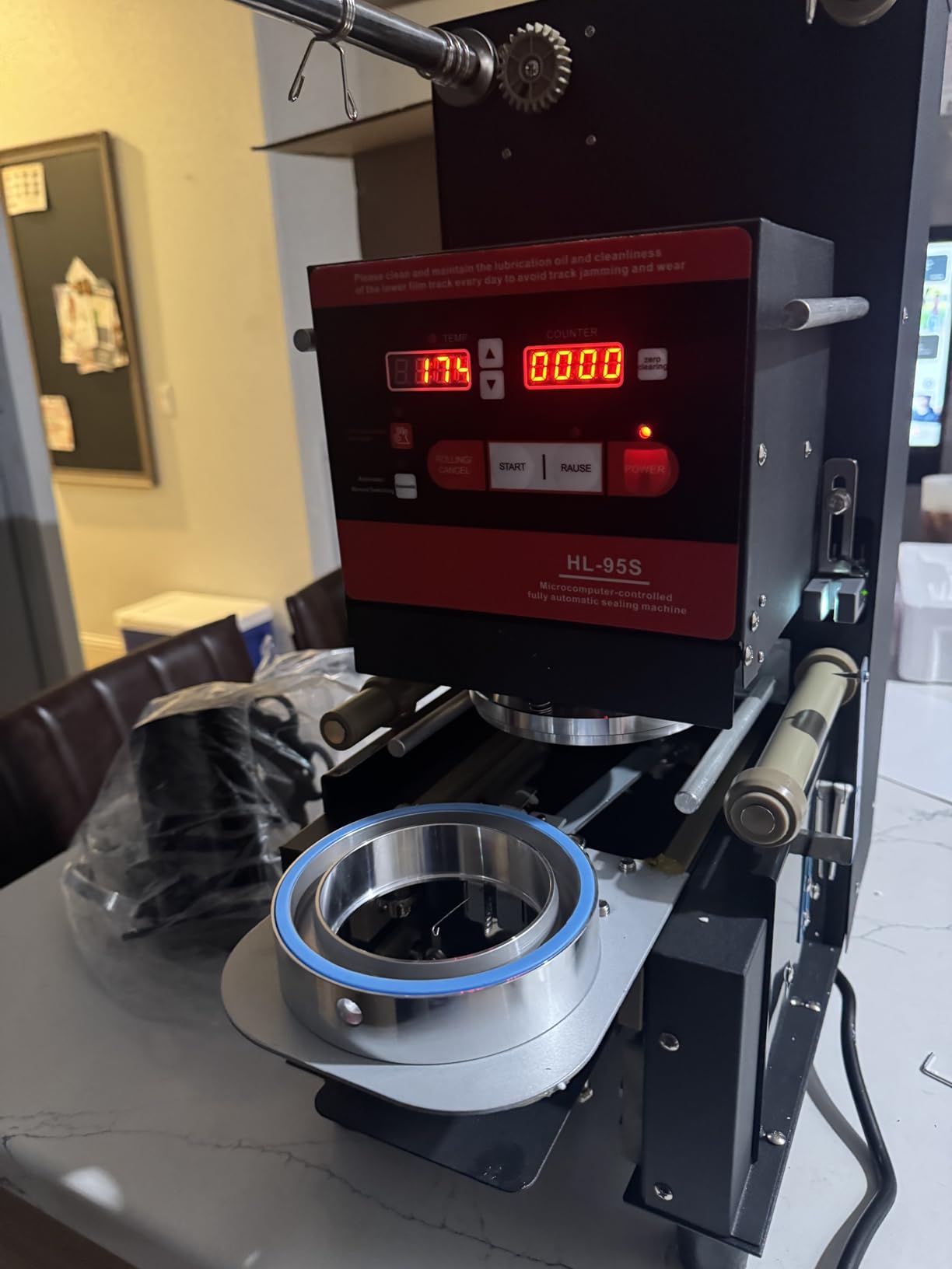 Automatic Cup Sealing Machine, 500-600 Cups/H Electric Sealer customer photo 2