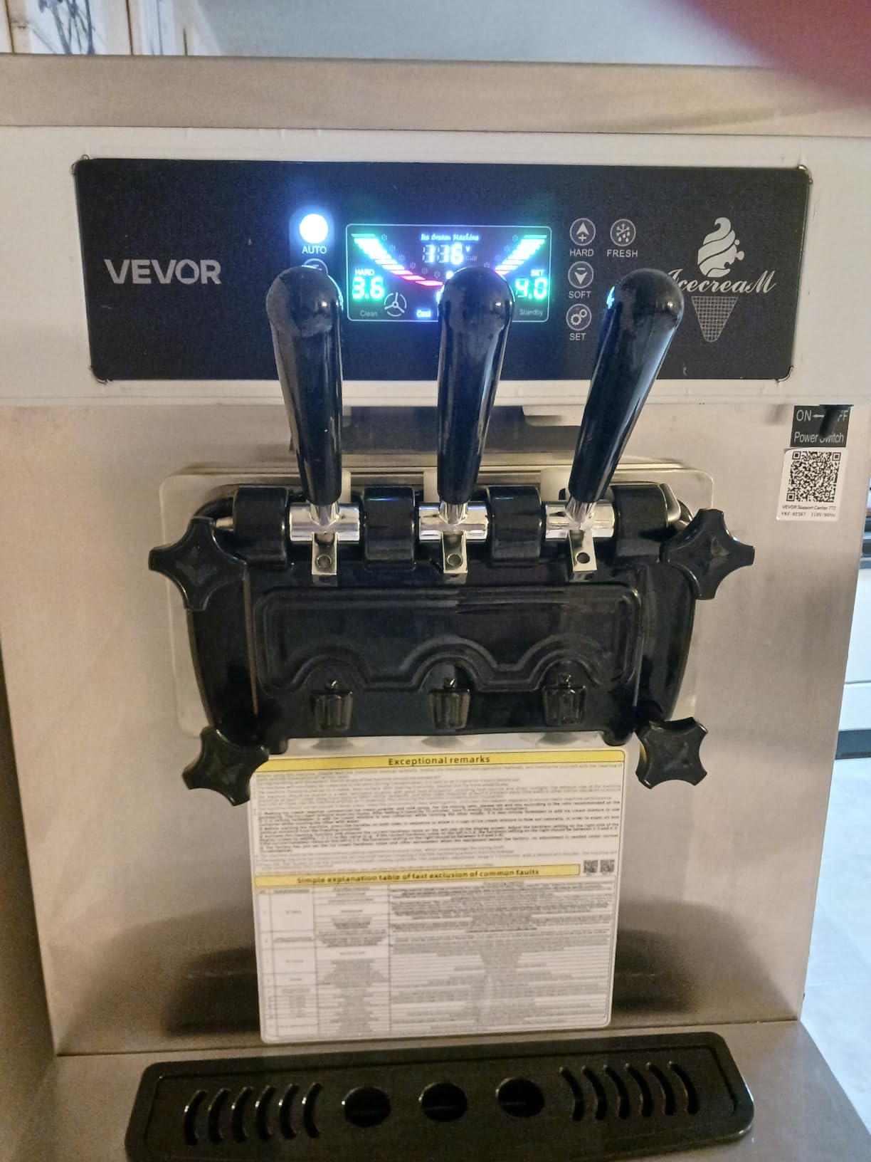 VEVOR Commercial Ice Cream Machine, 20-28L/H Yield, 2200W 3-Flavor Countertop Soft Serve Ice Cream Maker with 2 x 6L Hoppers & Hopper Agitation, Pre-Cooling Self-Cleaning for Snack Dessert Shops customer photo 1