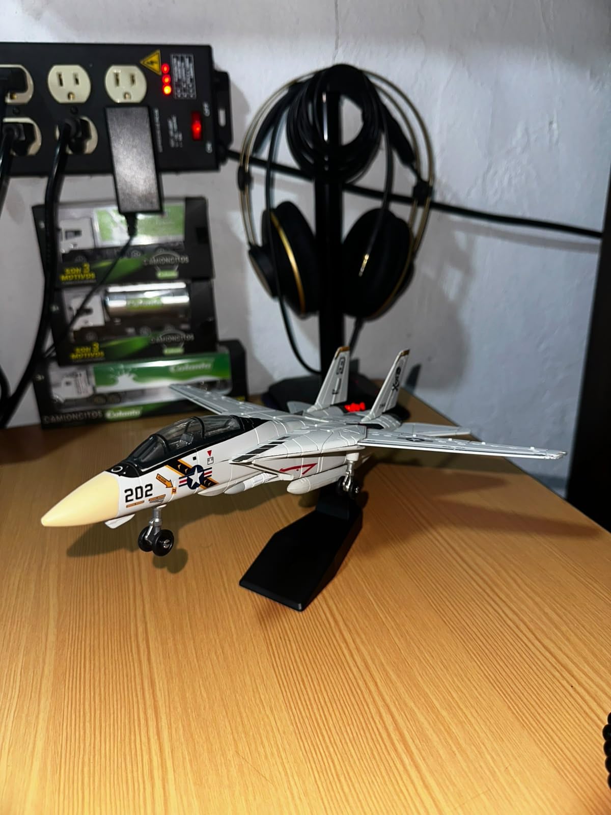 1:72 Scale RAFALE Fighter Jet Quick Assembly Model Kit | Plastic RAFALE Fun Toy Airplane Assembly Model with Stand Kids Gift Suitable (36PCS) customer photo 2