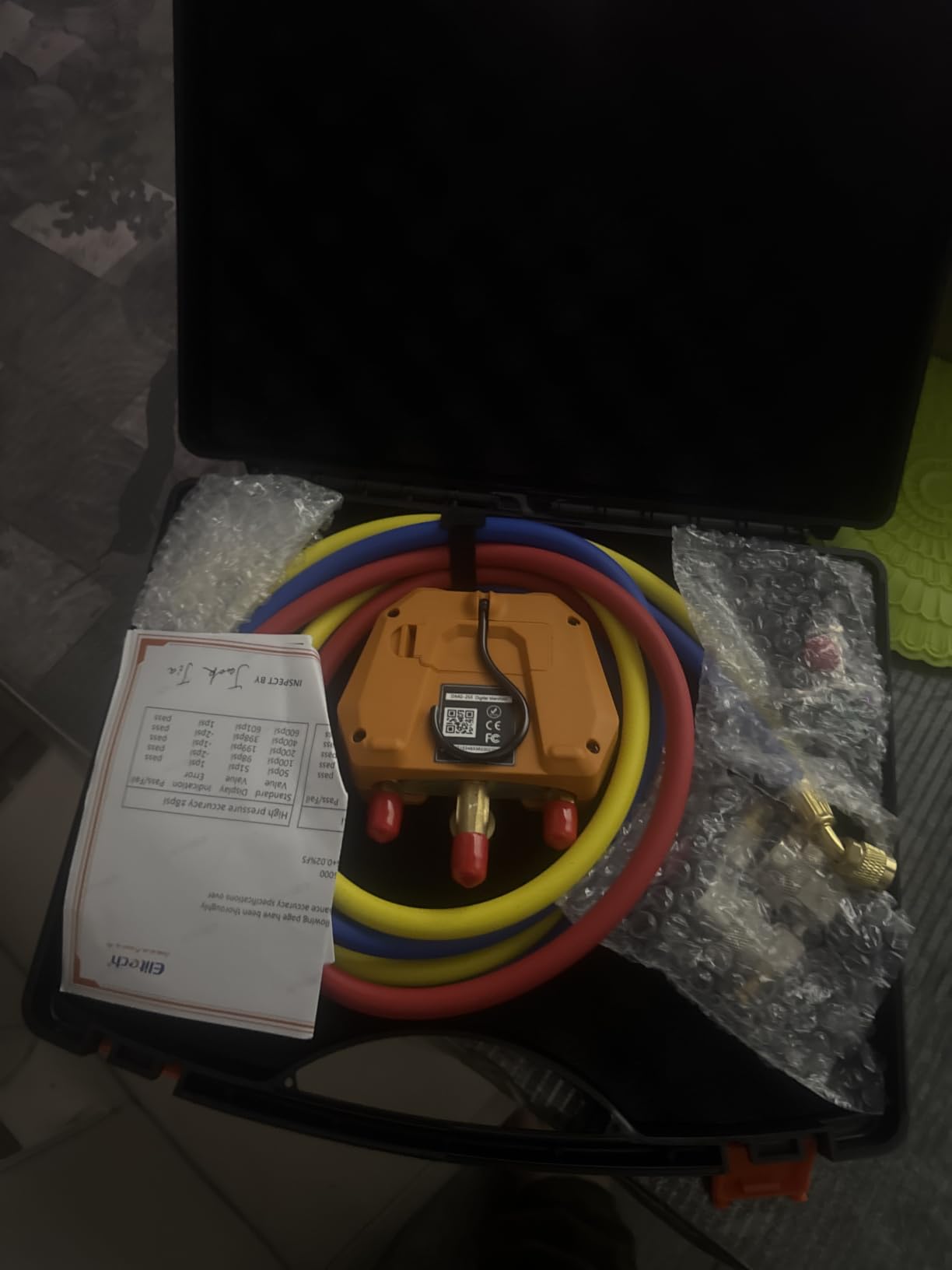 Elitech Digital Manifold Gauge AC Charging Kit with R410A R134a Accessories - 88 Refrigerants, +/-1% Accuracy, P/T Calculation, Evap & Cond Temp, 3 Hoses, R410A Adapters, R134a Couplers, Can Tap customer photo 2