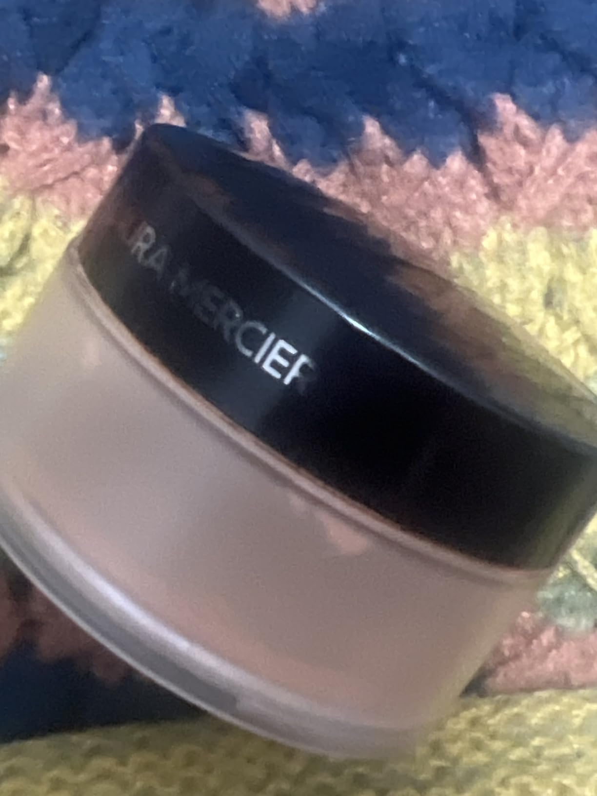 Laura Mercier Translucent Loose Setting Powder, Infused with Vitamins C + E customer photo 2