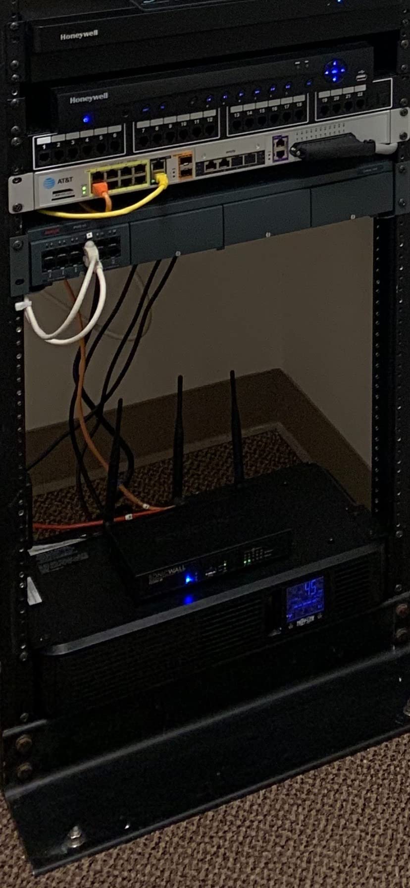 Eaton Tripp Lite SMART1500LCD 1500VA 2U Rack Mount UPS 900W Battery Backup | 8 Outlets, Replaceable Battery, AVR, 6ft Flat Plug Extension Cord customer photo 1