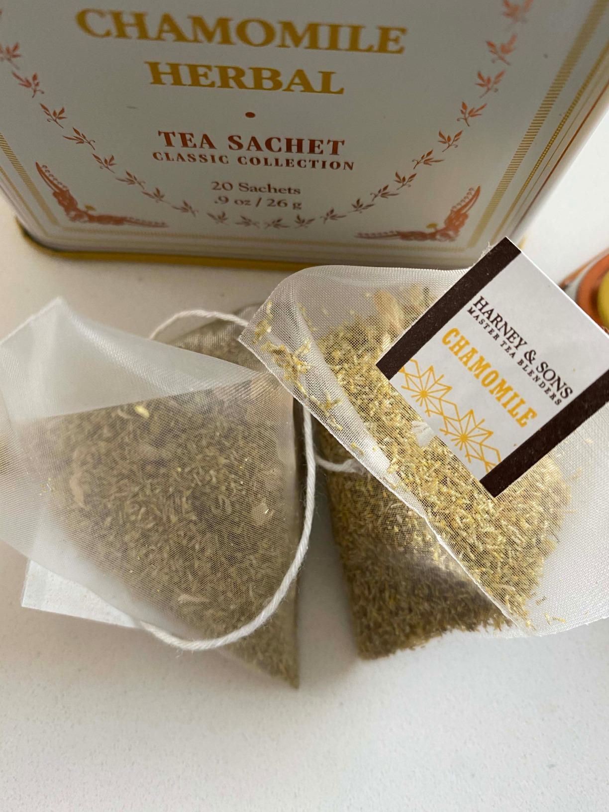 Harney & Sons Chamomile Herbal Tea, 20 Sachets, Caffeine Free Tin customer photo 2