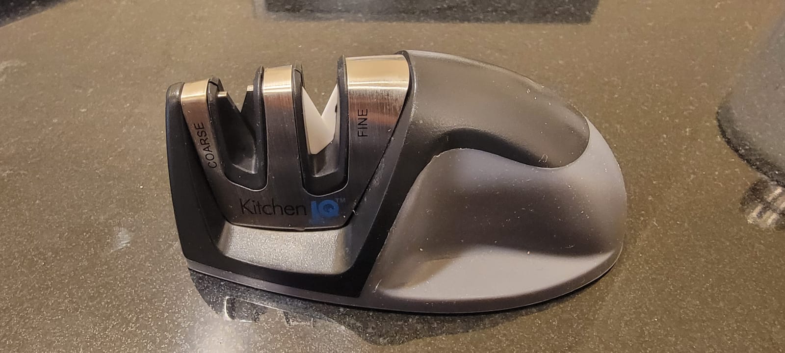KitchenIQ 50009 Edge Grip 2-Stage Knife Sharpener, Black, Coarse & Fine Sharpeners, Compact for Easy Storage, Stable Non-Slip Base, Soft Grip Rubber Handle, Straight & Serrated Knives customer photo 2
