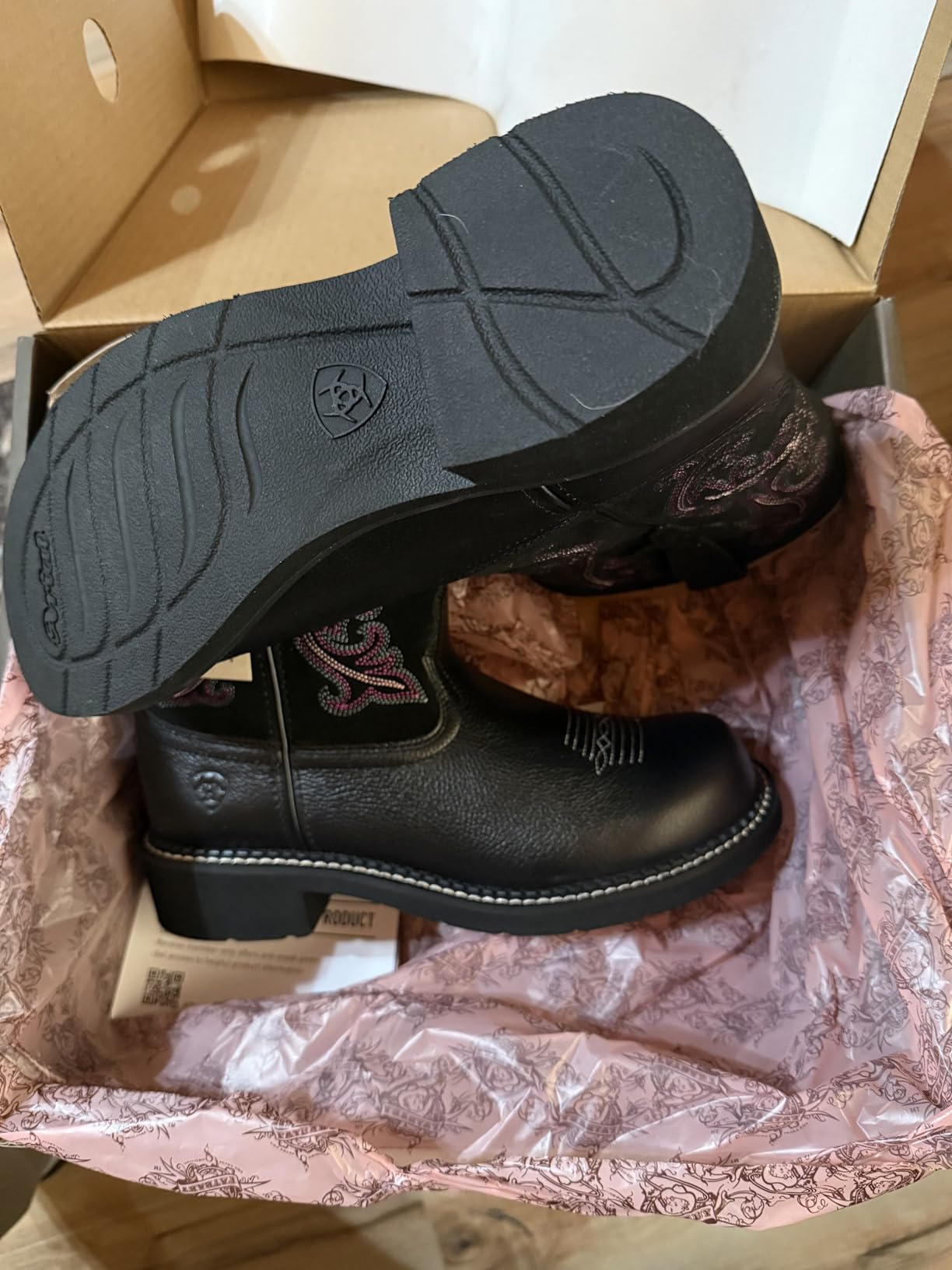 ARIAT Women's Fatbaby II Western Boot customer photo 2