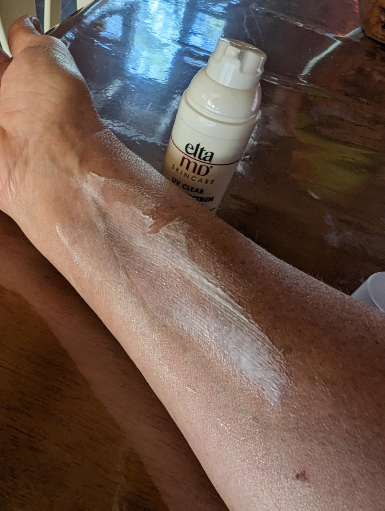 EltaMD UV Clear Face Sunscreen with Zinc Oxide, Oil-Free, SPF 46 and SPF 50 customer photo 1