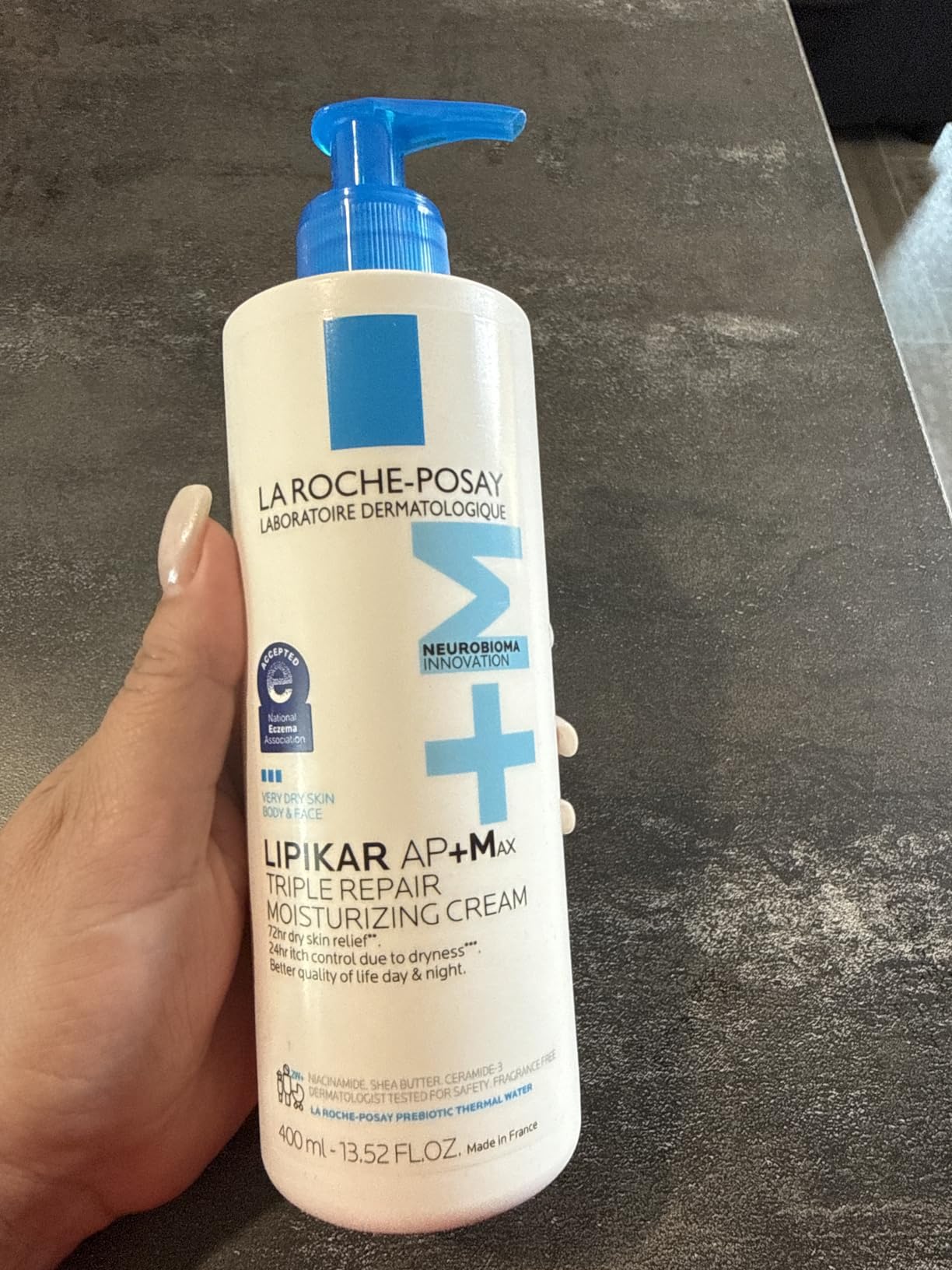 La Roche-Posay Lipikar AP+MAX Triple Repair Moisturizing Body Cream customer photo 2