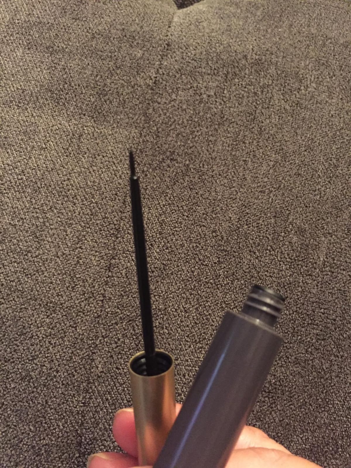 L'Oreal Paris Makeup Lineur Intense Brush Tip Liquid Eyeliner, Black, 0.24 fl oz. customer photo 1