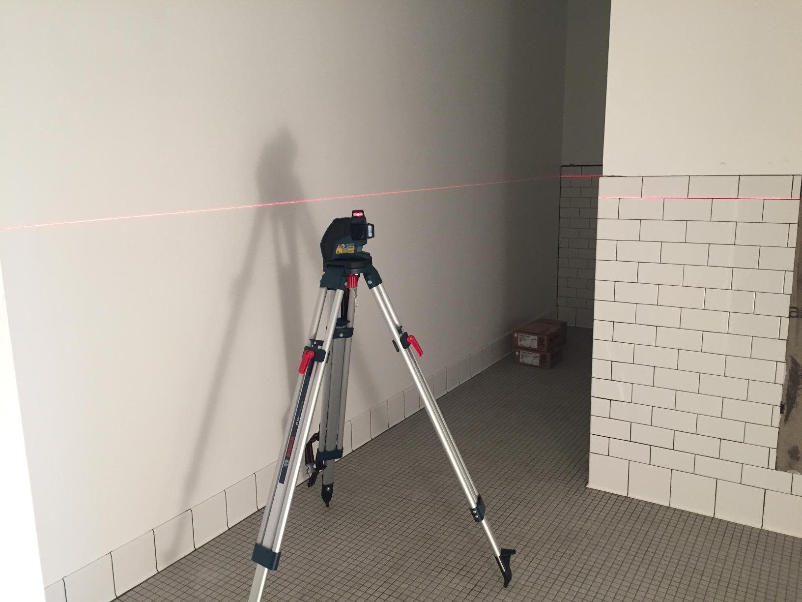 BOSCH BT160 63 in. Aluminum Contractor's Tripod customer photo 1