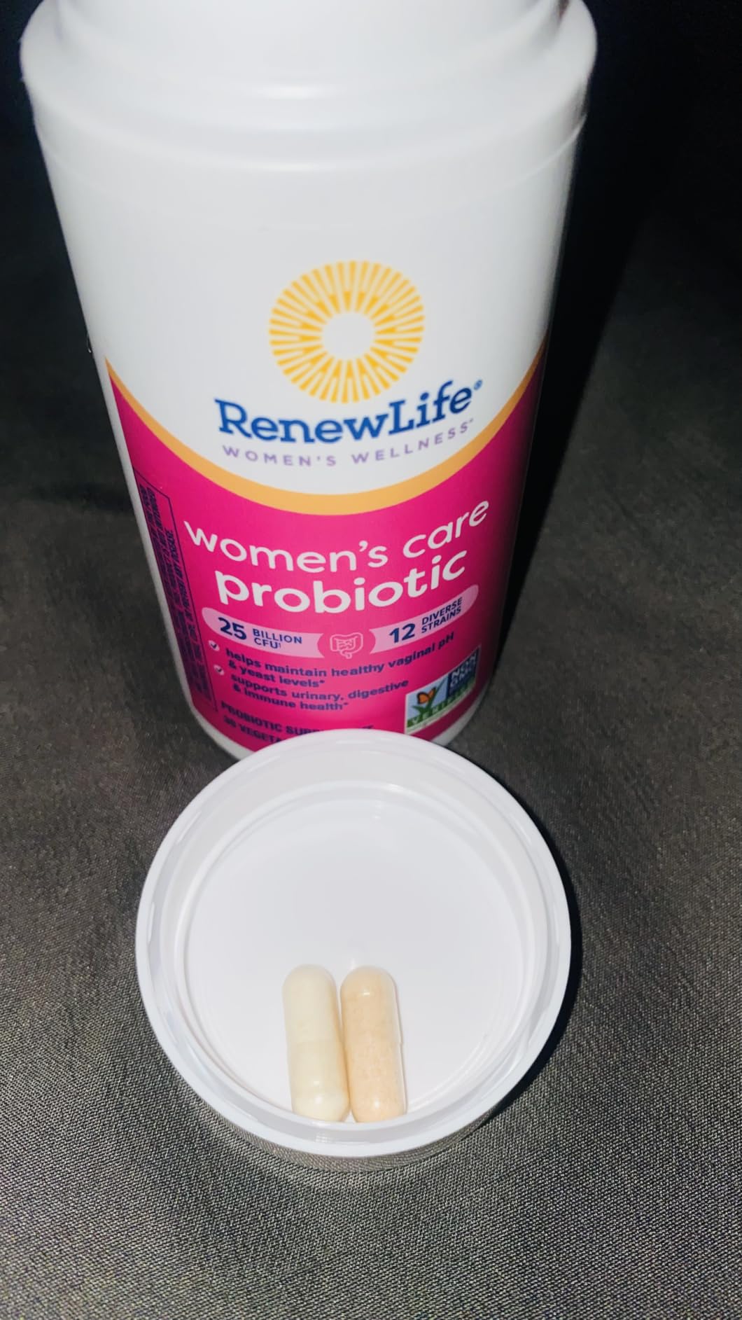 Renew Life Women's Probiotic 25 Billion CFU | 30 Vegetarian Capsules customer photo 1