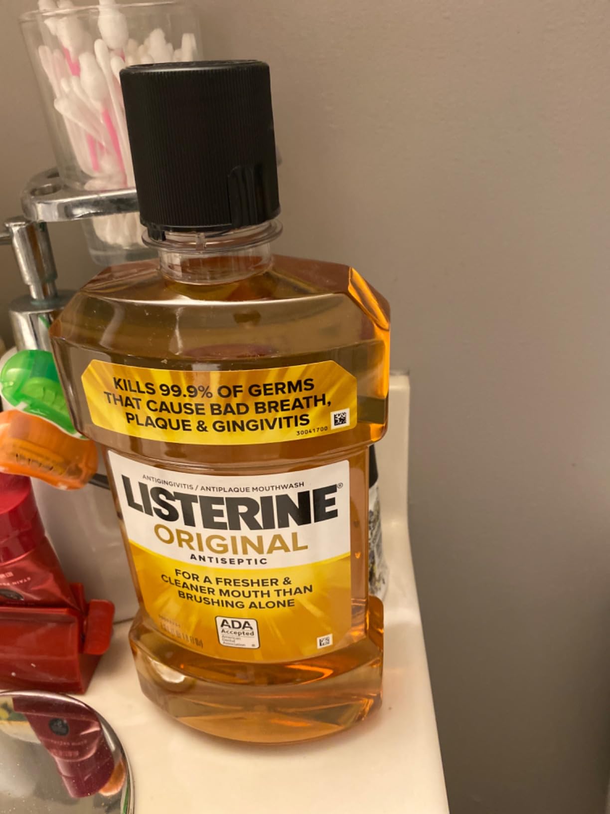 Listerine Original Antiseptic Mouthwash, Intense Original, 33.8 fl. oz/1 L customer photo 2
