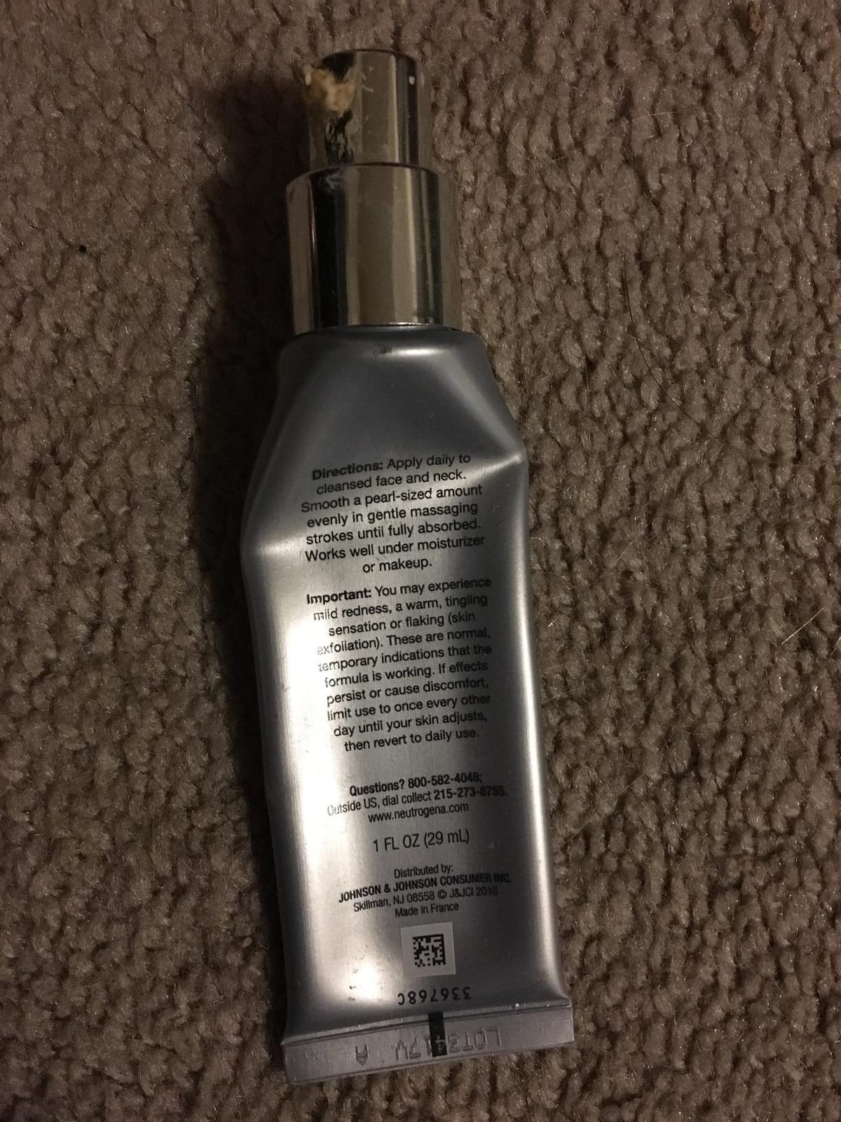 Neutrogena Rapid Wrinkle Repair Retinol Face Serum, 1 fl oz customer photo 1