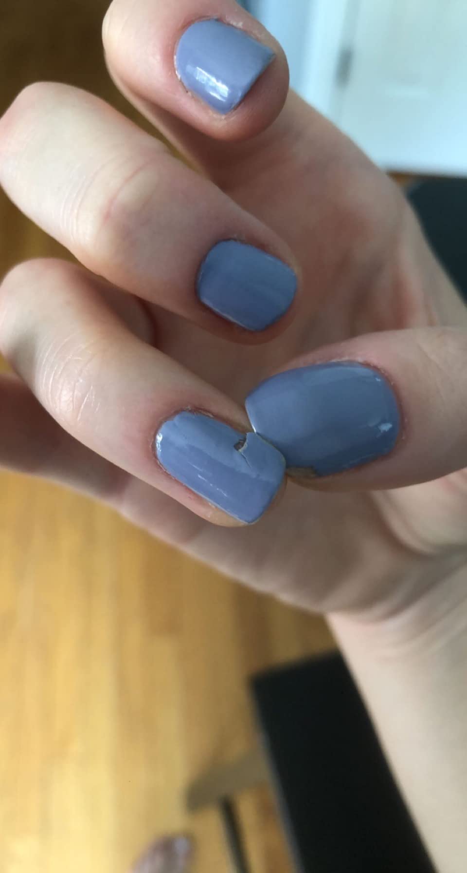 Bee Naturals Nail & Cuticle Oil 0.5 oz - Heals Cracked Nails & Rigid Cuticles, Deep Moisture with Avocado and Castor Oils customer photo 2