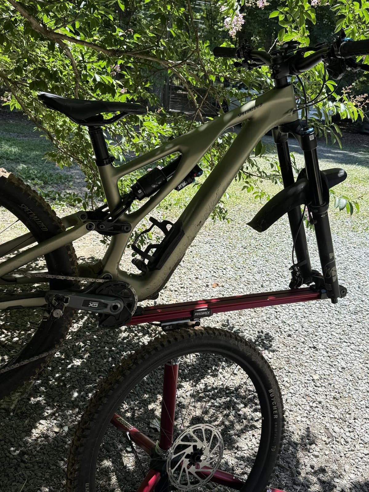 Feedback Sports Sprint Bike Repair Stand, Compact Bike Workstand, Red customer photo 2