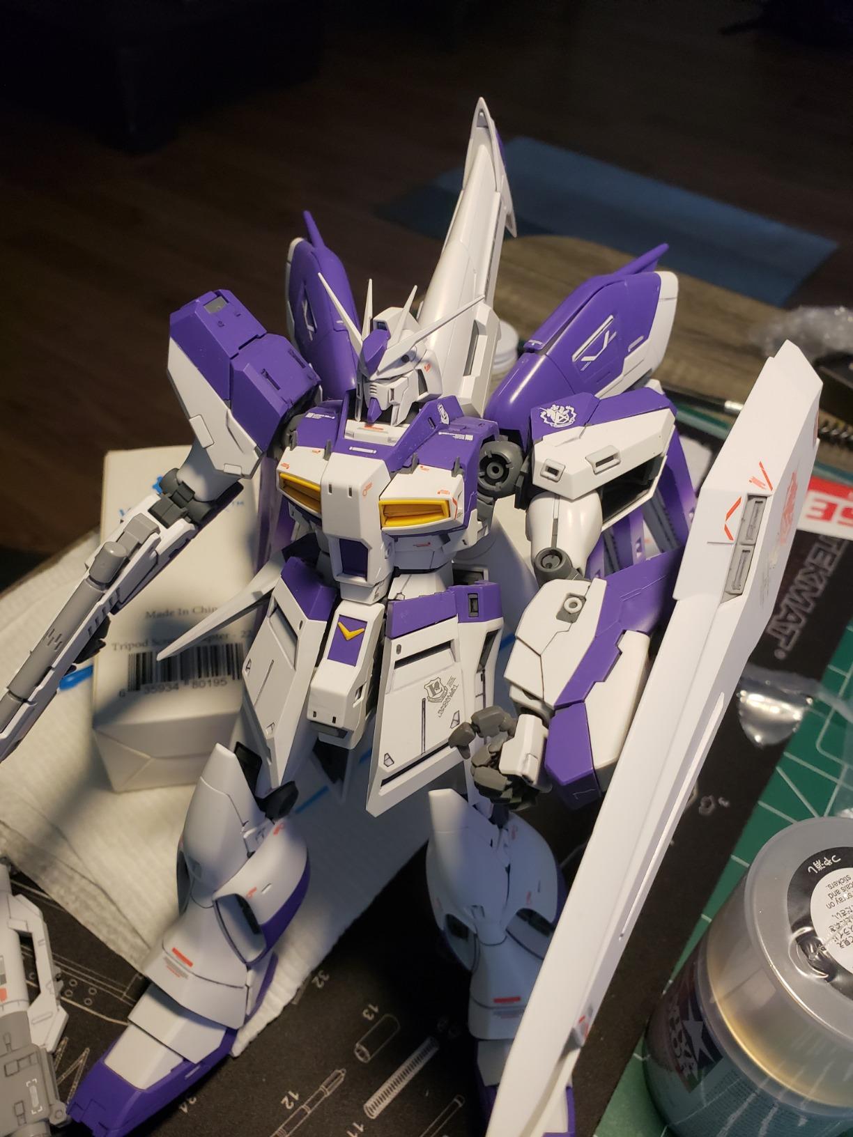 Bandai Hobby MG 1/100 RX-93-2 Hi-Nu Gundam Ver.Ka Char's Counterattack Model Kit, Model Number: BAN192078, Blue customer photo 2