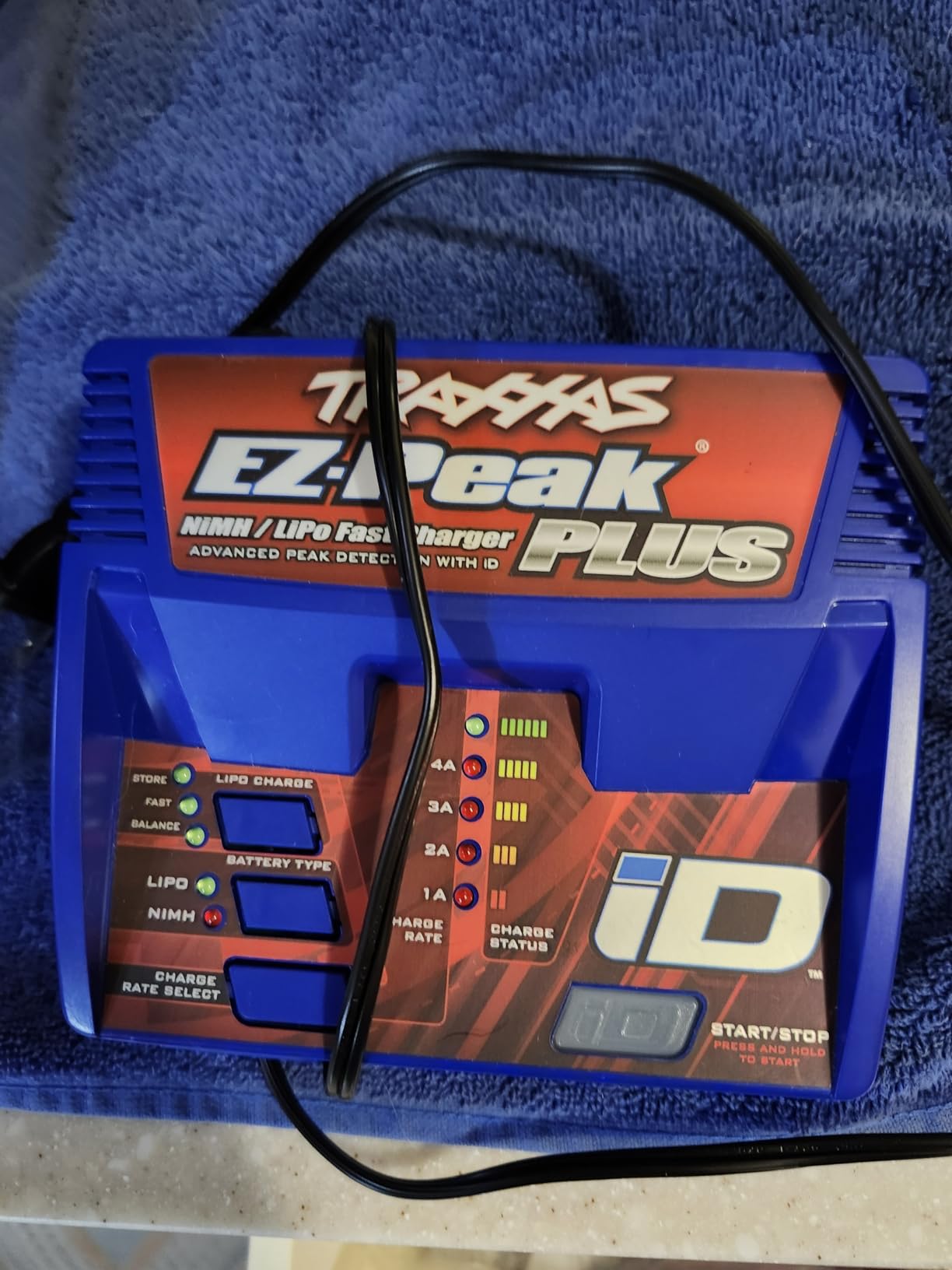 Traxxas 2970 EZ-Peak Plus 4-Amp NiMH/LiPo Fast Charger with ID Auto Battery Identification Vehicle customer photo 2