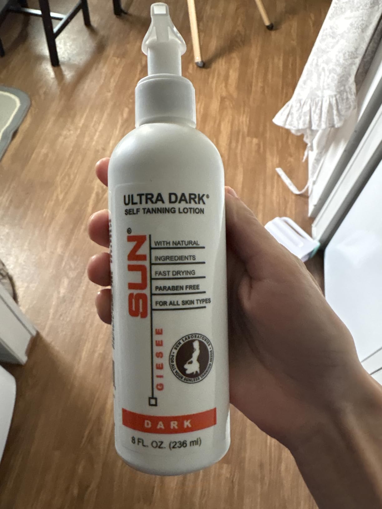 Tan Overnight Sunless Tanning Lotion 8 oz - Self Tanner, Self Tanning Lotion, Face Tanner - Natural, Long Lasting, Instant Dark Bronzer, Gradual Tan for Sun-Kissed Glow customer photo 2