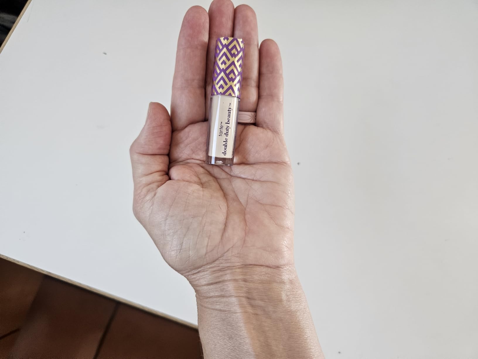 tarte shape tape concealer – Full-Coverage Creaseless Soft Matte Finish, Brightening Under-Eye & Face Makeup, 16hr Longwear, Vegan & Cruelty-Free customer photo 2