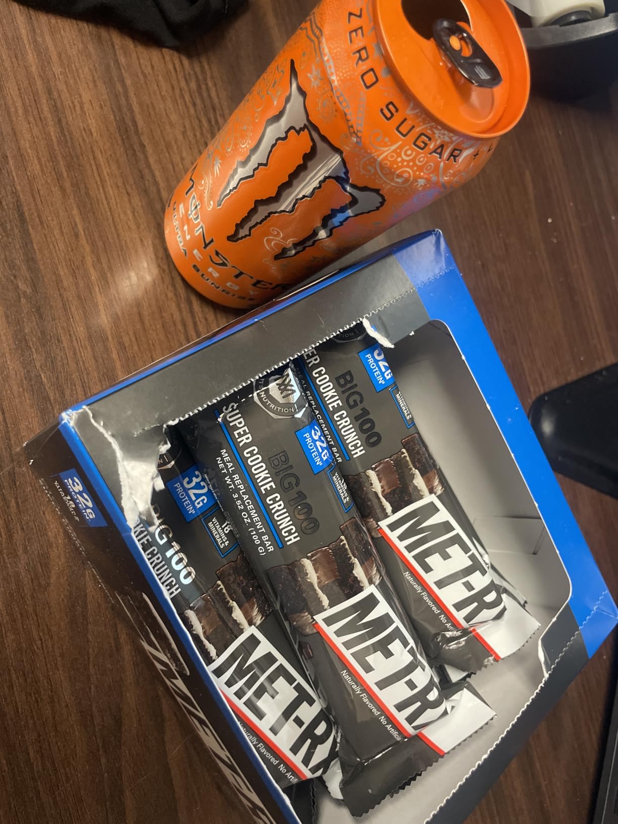 MET-Rx Big 100 Protein Bar, Super Cookie Crunch, 32g Protein, 9 Ct customer photo 2