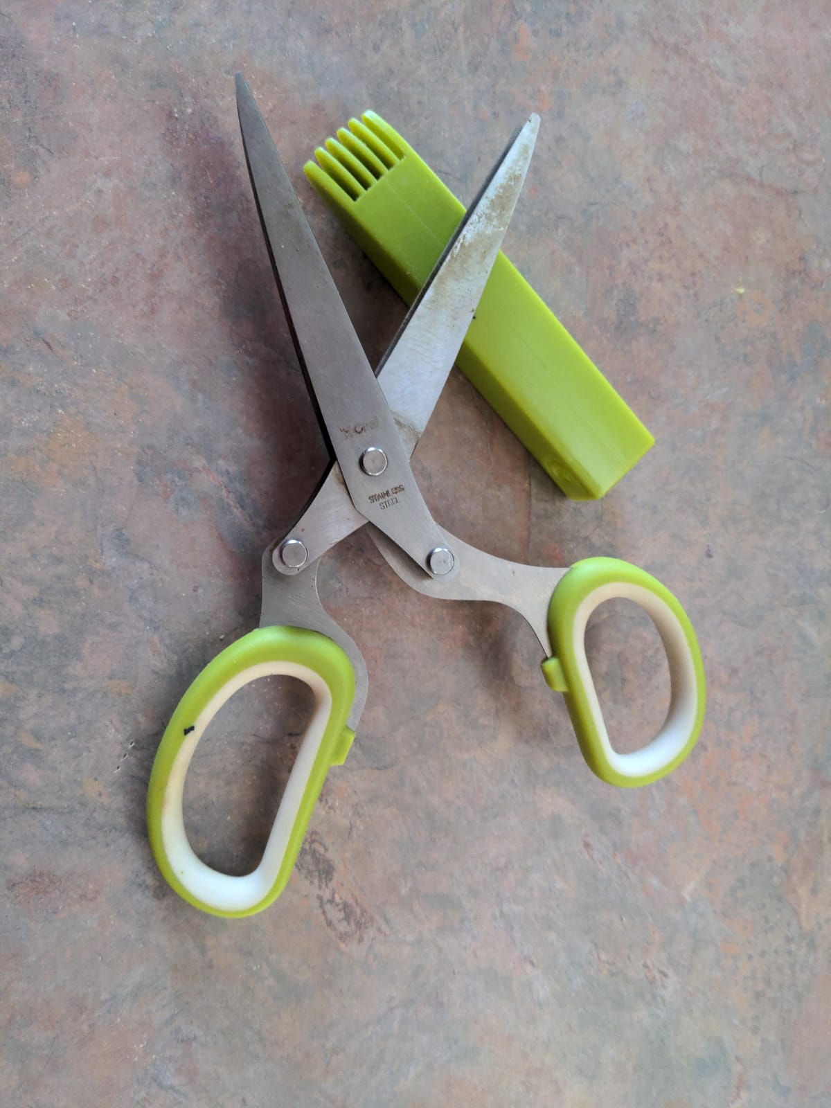 X-Chef Multipurpose 5 Blade Herb Scissors customer photo 1