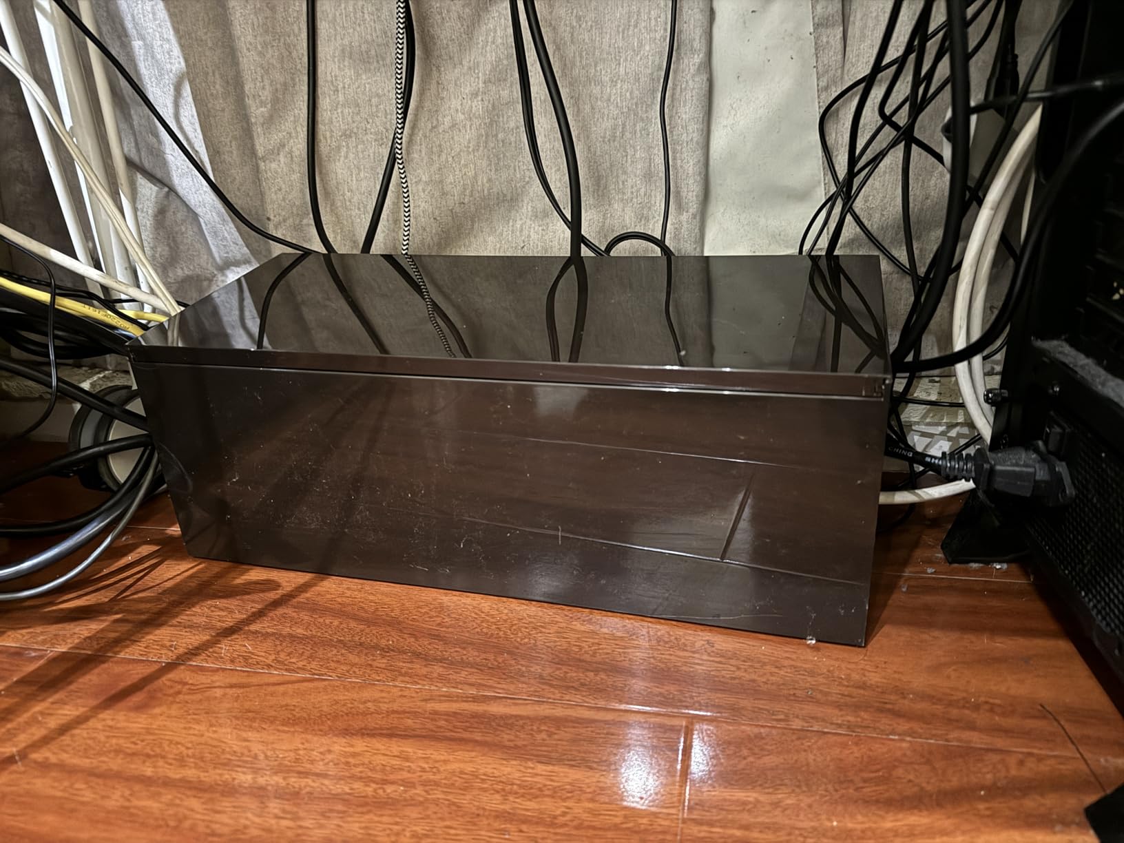 Yamazaki Home Cable Management Box – Cord Organizer Box with Lid, Minimalist Cable Storage for Office, ABS Plastic customer photo 2