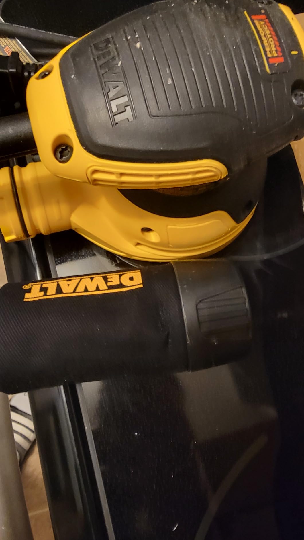 DEWALT Orbital Sander, 5 Inch Palm Sander Tool, 12,000 OPM (DWE6421) customer photo 2