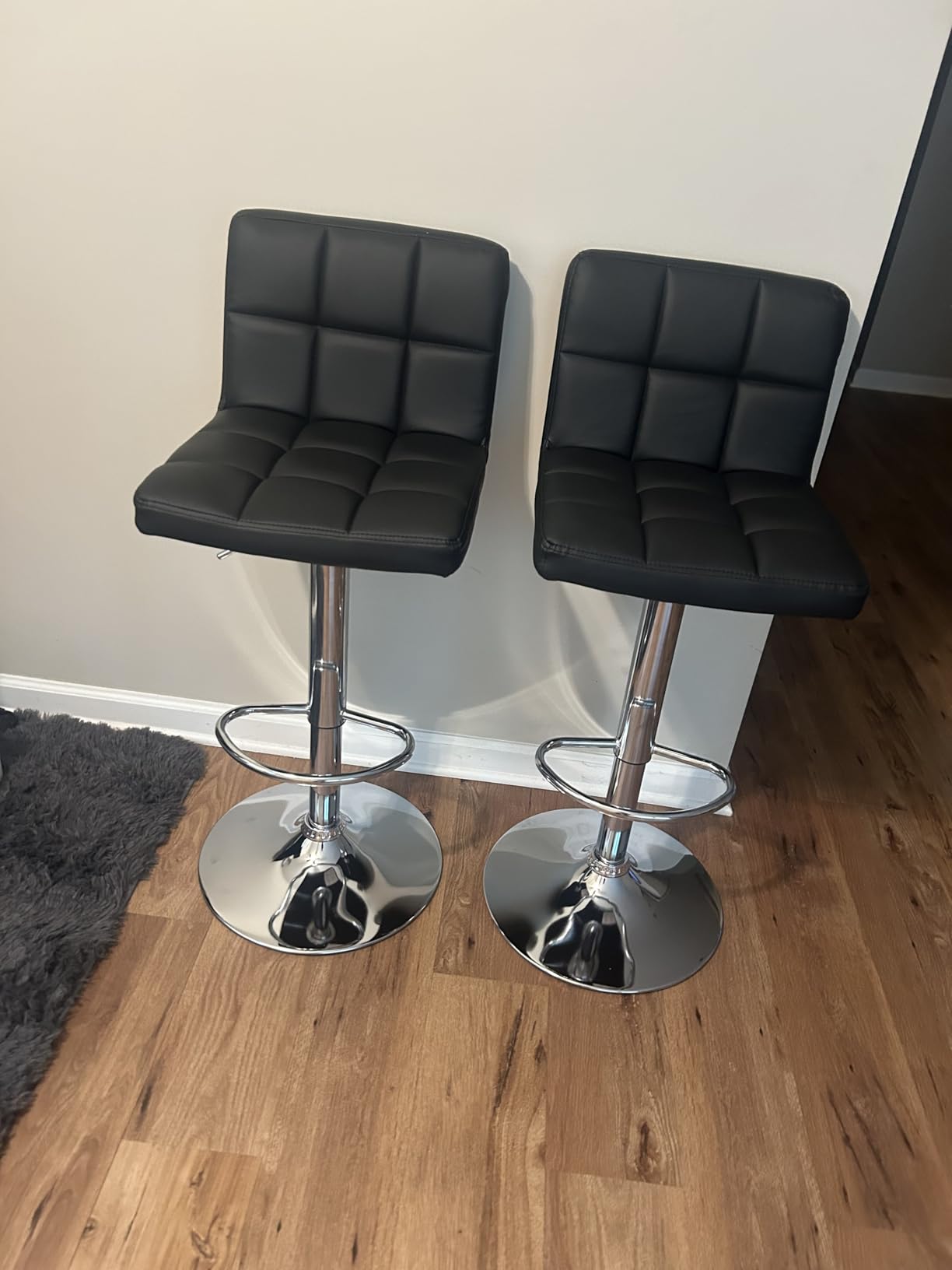 Homall Bar Stools Set of 2, Modern PU Leather Adjustable Swivel Barstools with Back & Metal Base, Upholstered Hydraulic Island Chairs, Armless Counter Height Bar Stools for Kitchen (Black) customer photo 1