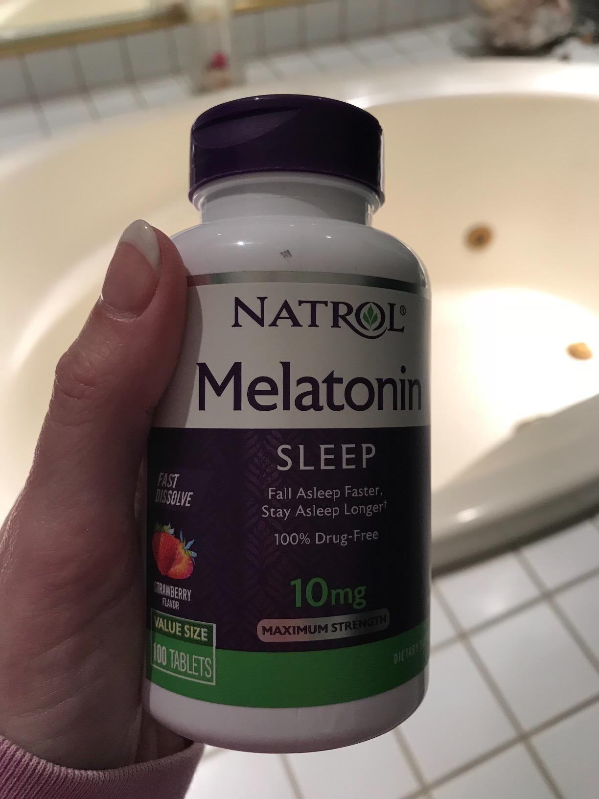 Natrol Melatonin 10 mg Fast Dissolve Tablets, Strawberry, 100 Count customer photo 2