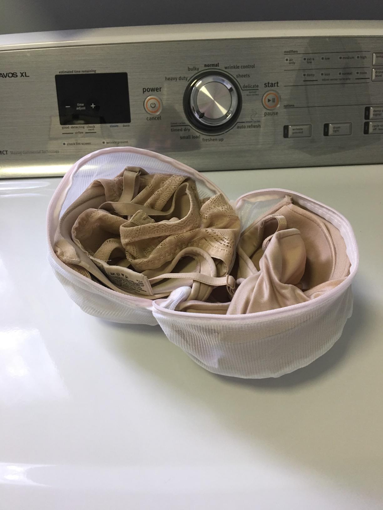 Premium Bra Wash Bag – Set of 3 Mesh Lingerie Laundry Bags for Delicates – Protects Bras, Underwear & Intimates in Washing Machine – Durable Zipper Closure – Regular Size customer photo 2