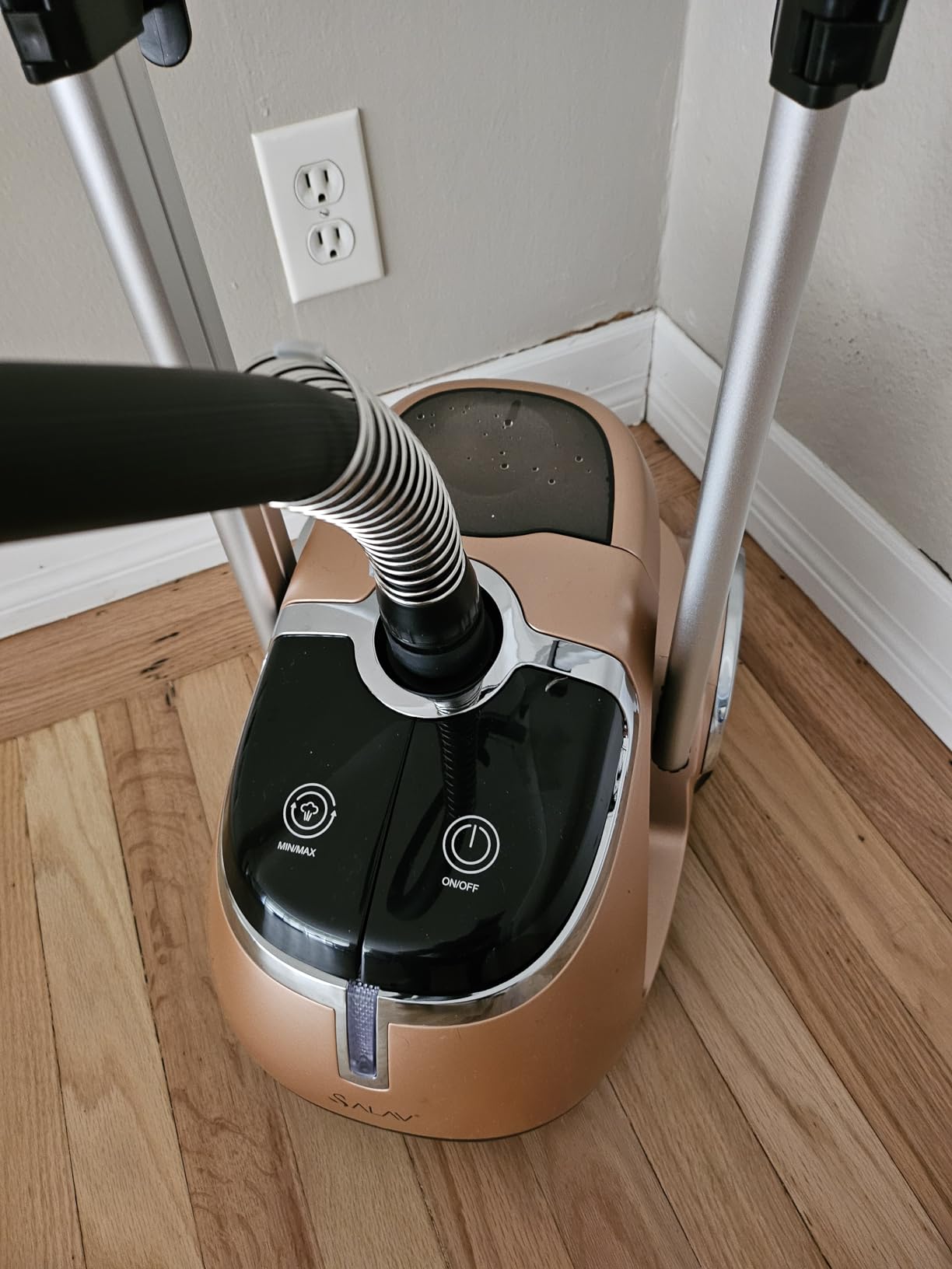 SALAV Limited Edition Professional Series Dual Bar Garment Steamer with Foot Pedals, Stainless Steel Steam Plate, Retractable Power Cord, 1.8L (60.8 oz) Water Tank, 1500 watts, 60+mins of Steam customer photo 2
