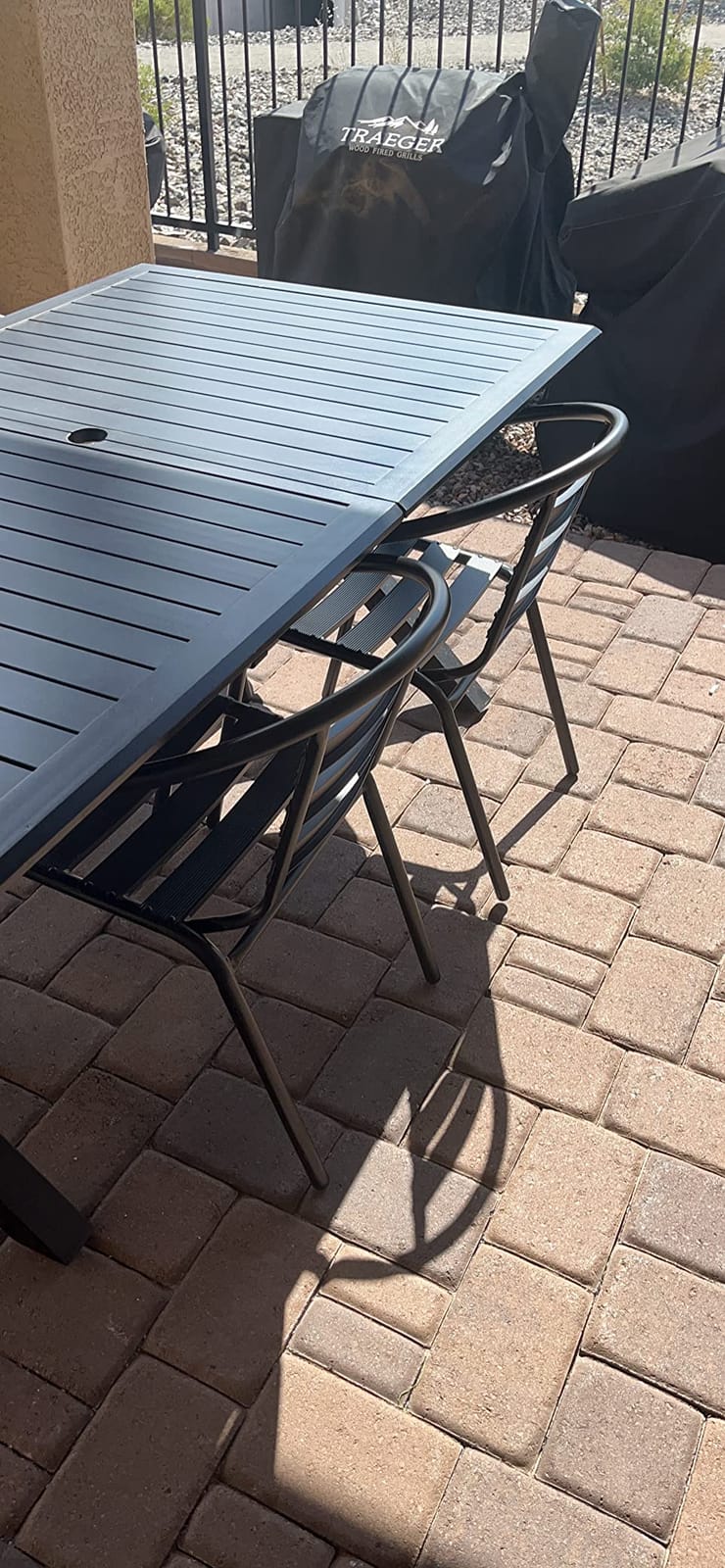 Flash Furniture Aluminum Slat Back Stacking Outdoor Restaurant Chairs, Modern Stackable Patio Chairs for Restaurants, Set of 4, Black customer photo 1