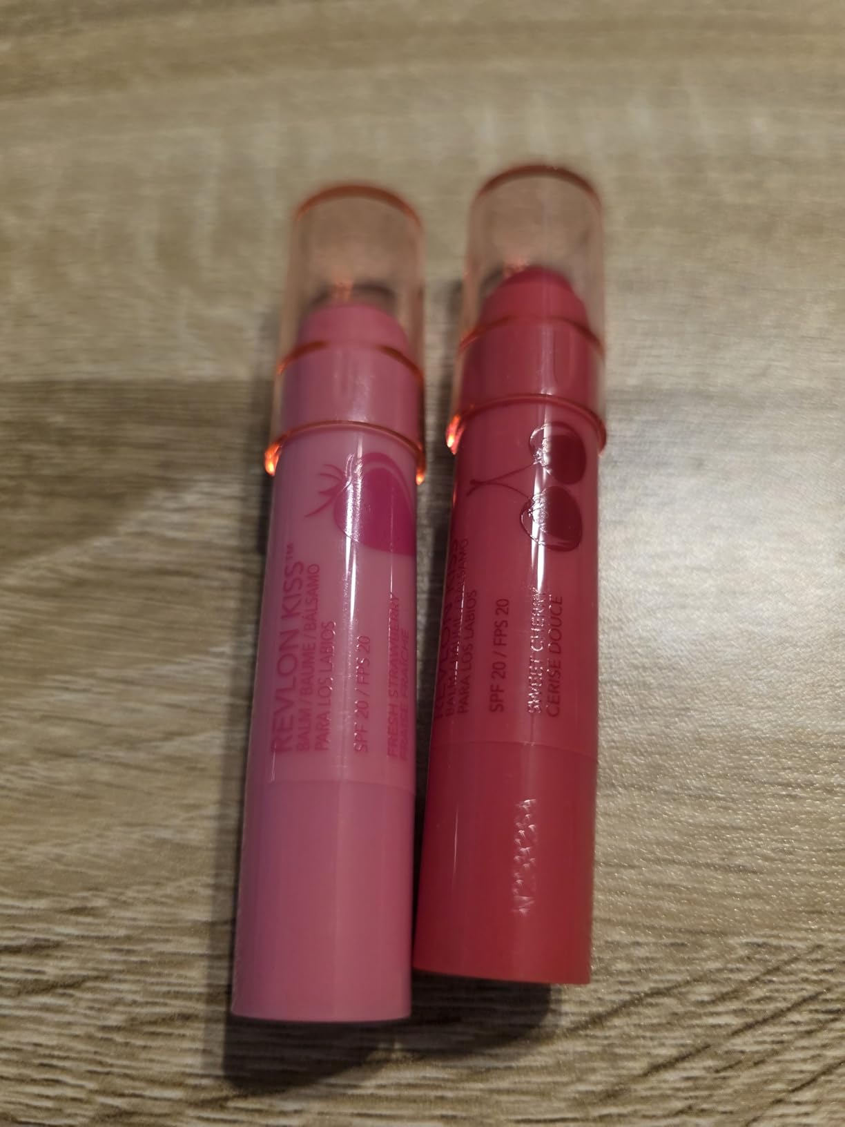Revlon Kiss Balm with Sunscreen SPF 20, 035 Berry Burst, 0.09 oz customer photo 1