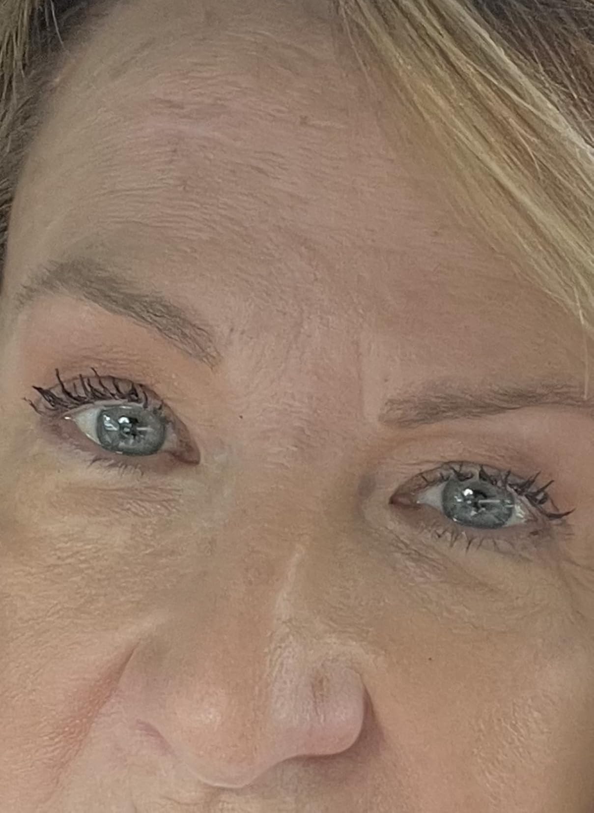Vivienne Sabó Cabaret Premiere Black Mascara, Volume and Length, Defining, Curling, No Flaking, No Clumping, Smudge Proof, Washable, Cruelty-Free, Made in Europe, (01 Black), 0.3 Fl Oz, 1 Pack customer photo 2