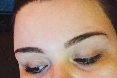 Anastasia Beverly Hills - Brow Wiz Ultra-Slim Precision Eyebrow Pencil customer photo 2