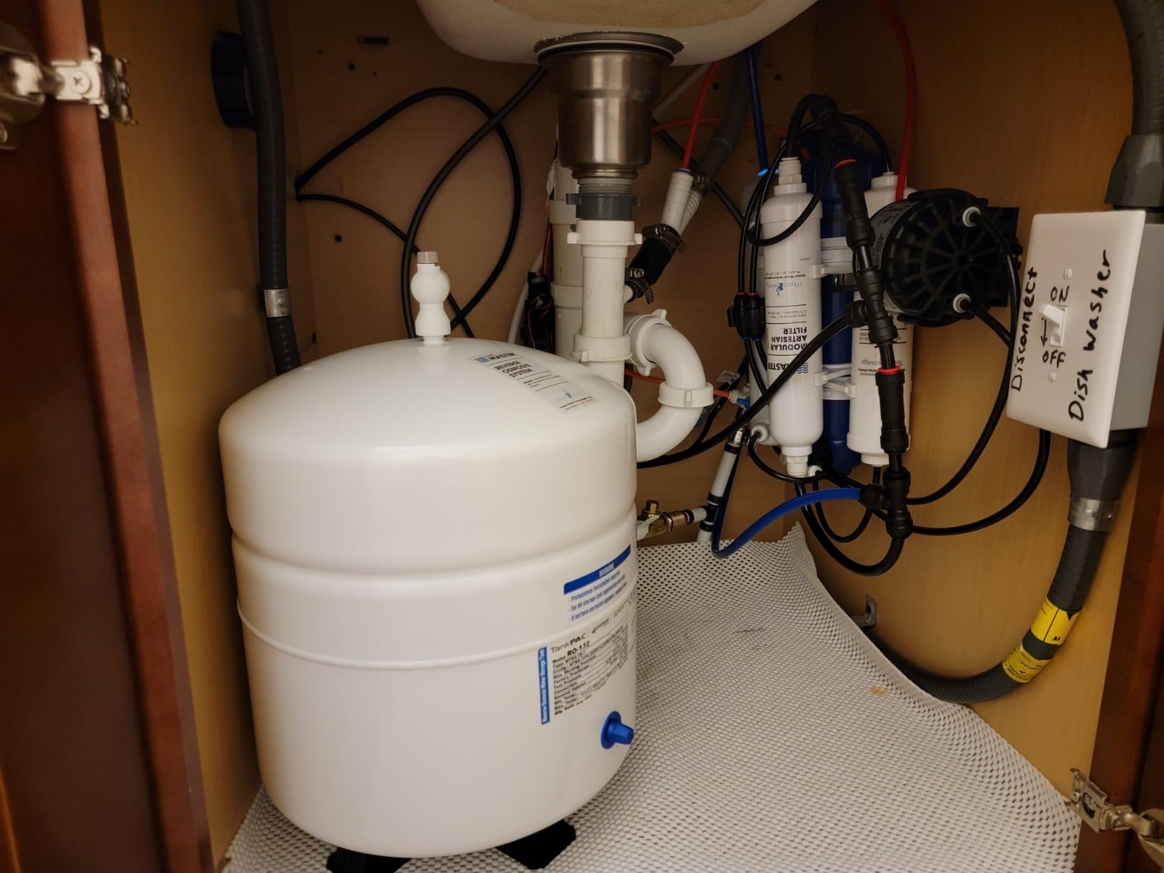 Home Master TMHP-L HydroPerfection RO System, 9-stages, 99% rejection DOW membrane, Patented 2-pass Remineralization, 4.5sec Fill Rate, 1:1 Waste Ratio, UV 99.9% EPA 97952AZ1, Lux Faucet, Fridge Ki customer photo 2