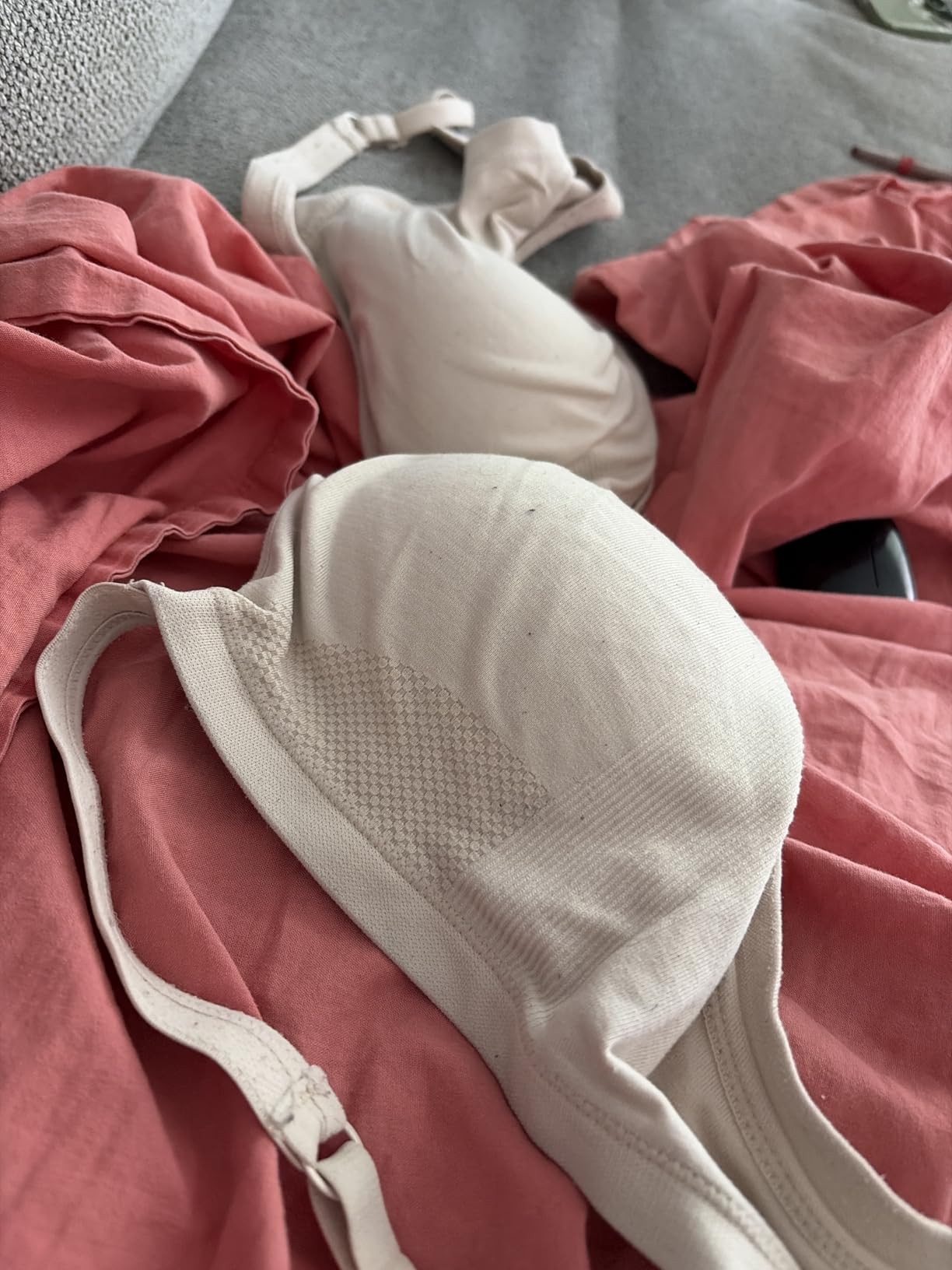 Warners Easy Does It Underarm-Smoothing with Seamless Stretch Wireless Lightly Lined Comfort Bra customer photo 1