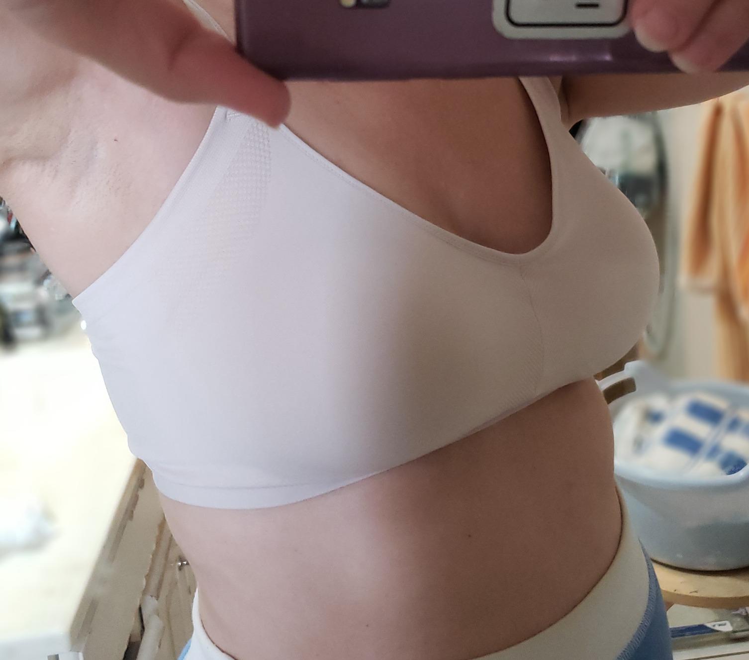 Warners Easy Does It Underarm-Smoothing with Seamless Stretch Wireless Lightly Lined Comfort Bra customer photo 2