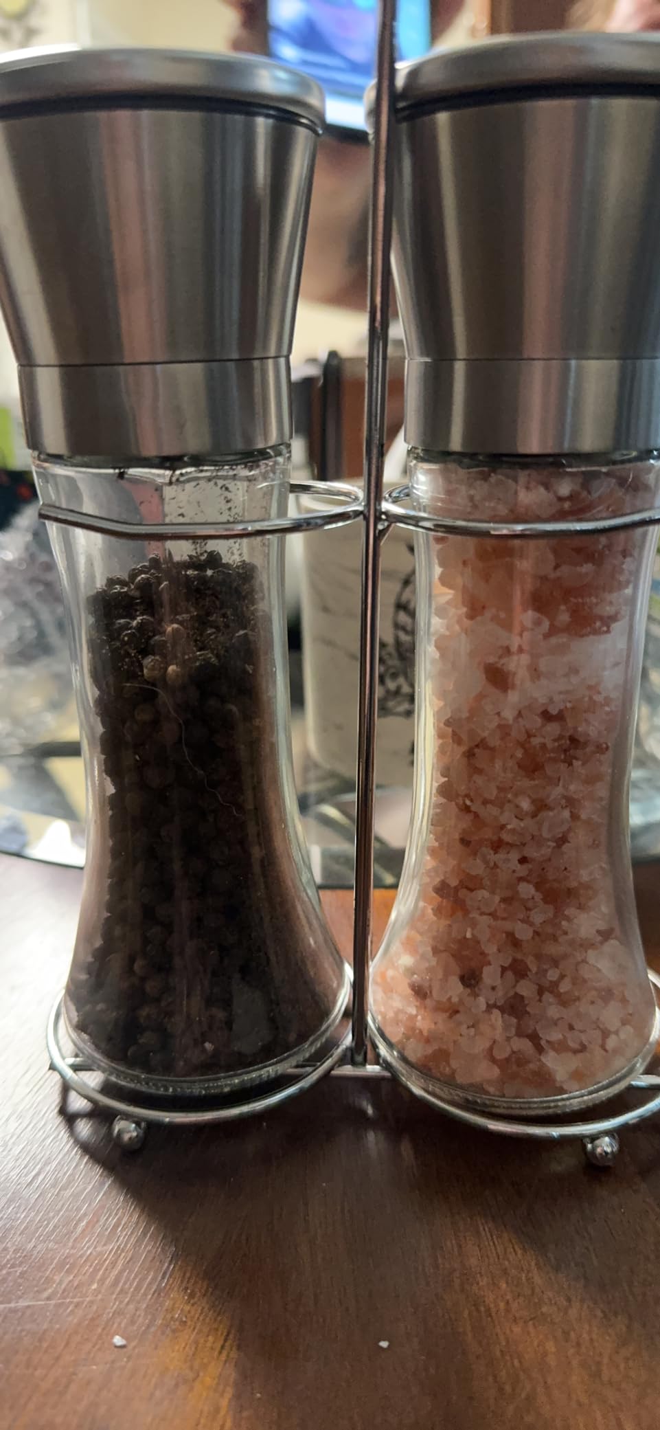 Willow & Everett Salt & Pepper Grinder Set with Stand - Stainless Steel Manual Mills & Holder with Adjustable Coarseness, Refillable Design for Peppercorns & Rock Salt Sold Separately customer photo 1
