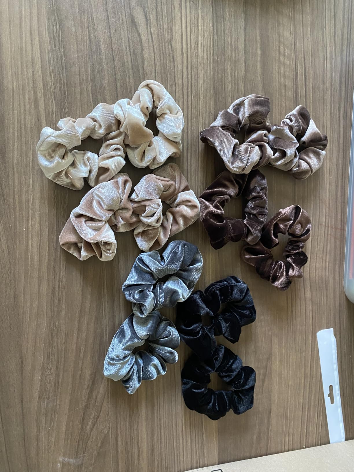 Whaline 12 Pack Velvet Hair Scrunchies for Women, 12 Colors customer photo 2